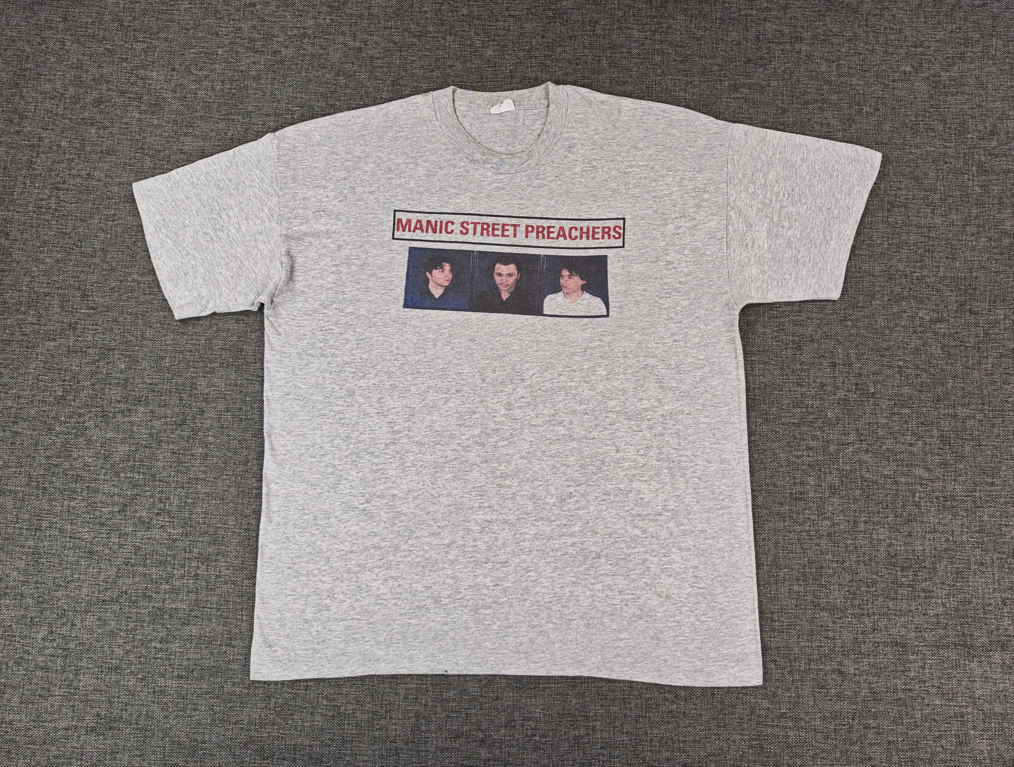 Vintage Vintage 1990s Manic Street Preachers Australia Tour Tee Size US XL / EU 56 / 4 - 1 Thumbnail