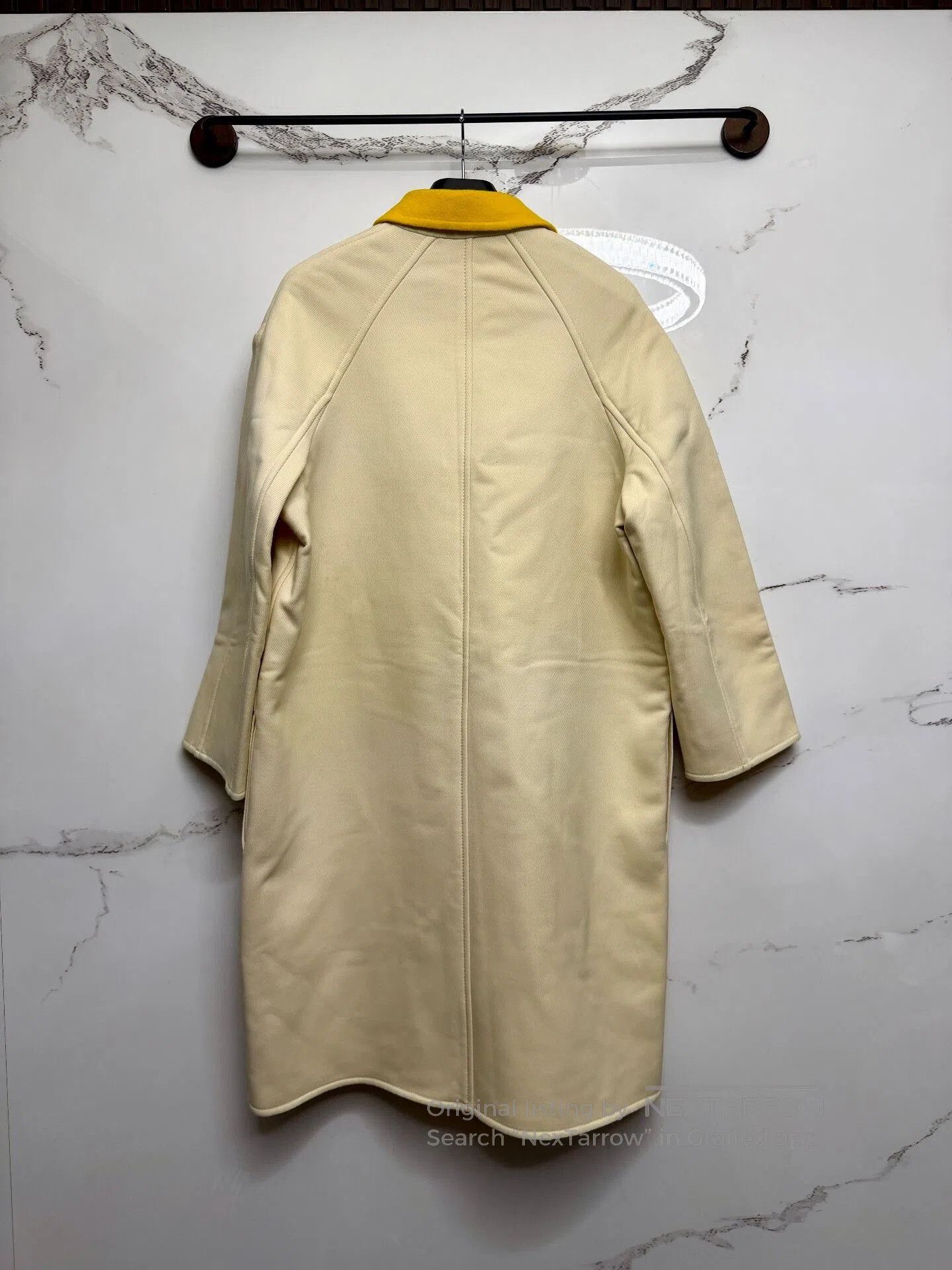 Hermes hermes white coat with yellow collar. Size S / US 4 / IT 40 - 2 Thumbnail