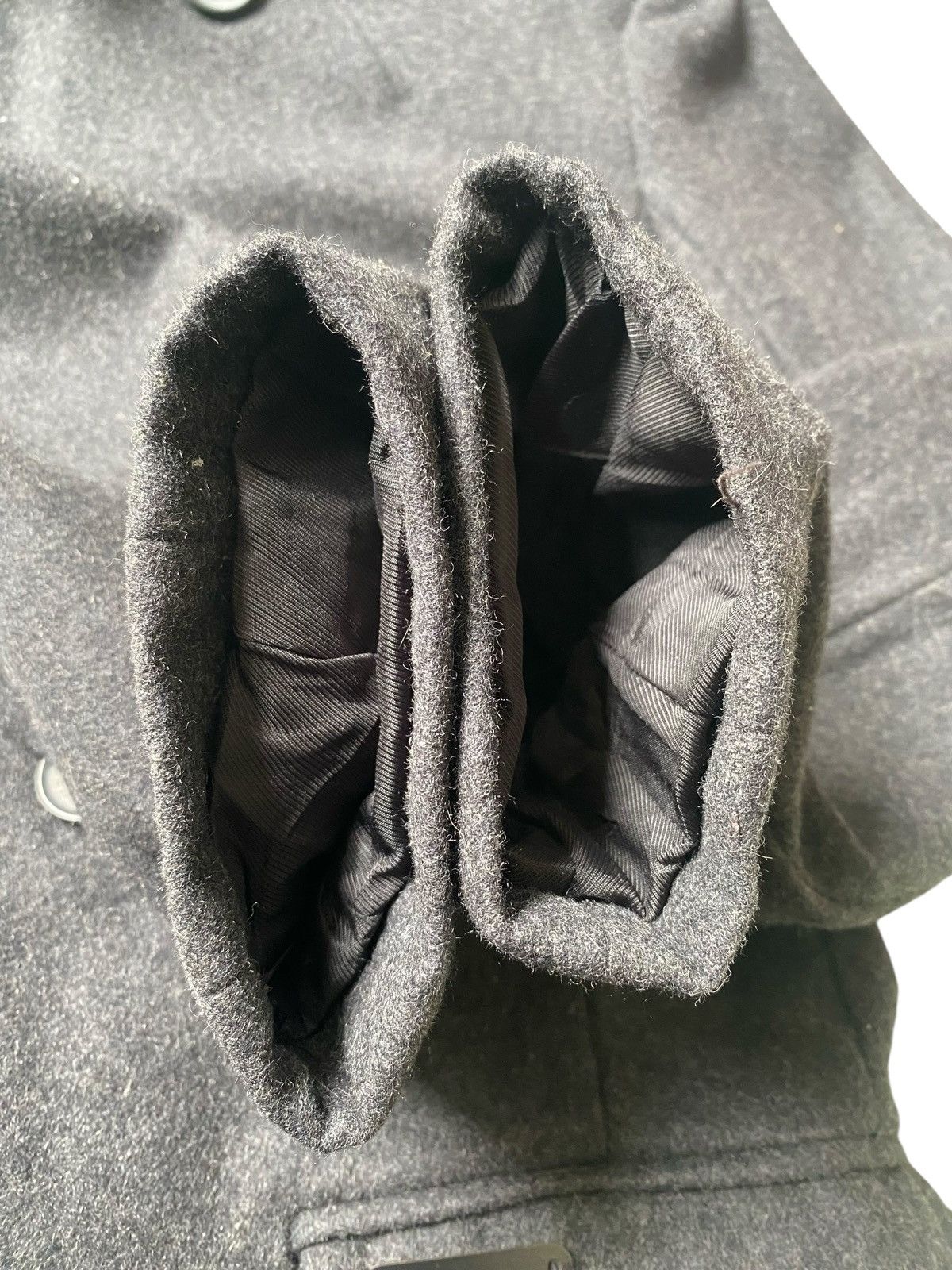 Guess Rare GUESS Wool Double Breast Button Jacket sz L Size US L / EU 52-54 / 3 - 21 Thumbnail