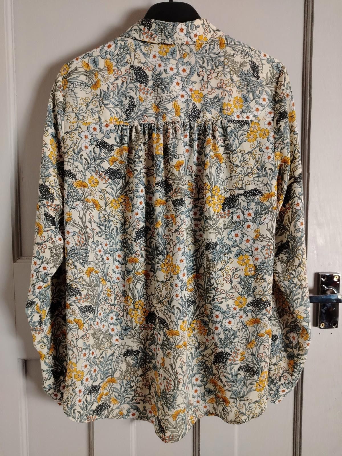 H&M Pre-Loved H&M Floral Print Long Sleeve Shirt Blouse UK 14 Size M / US 6-8 / IT 42-44 - 5 Thumbnail