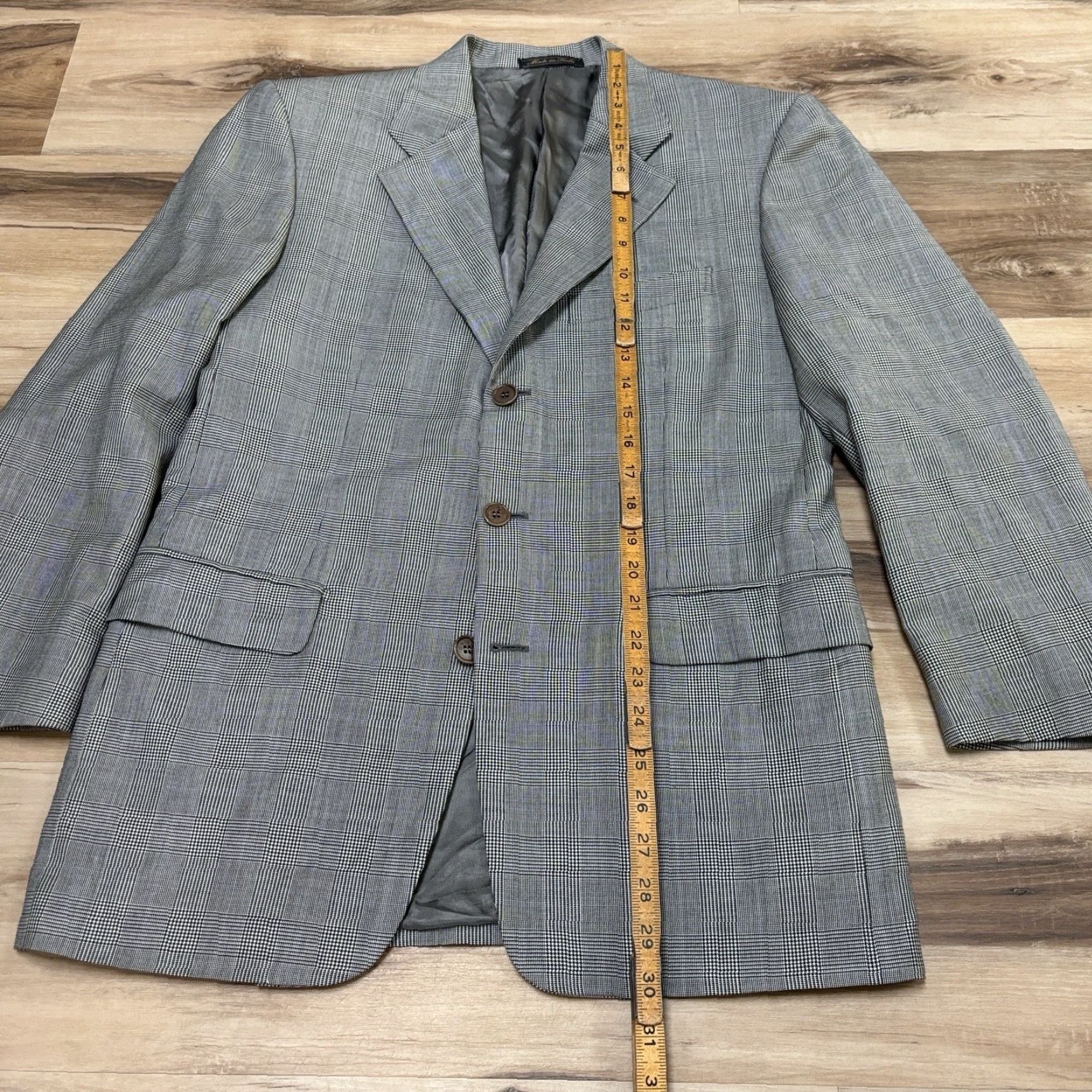 Vintage VINTAGE Trussini Blazer Mens 38R Wool Plaid 3-Button Notch Lapel Single-Breasted 2 Piece Gray Reserved for Business, Casual, Wedding Mens Size 38R - 6 Thumbnail