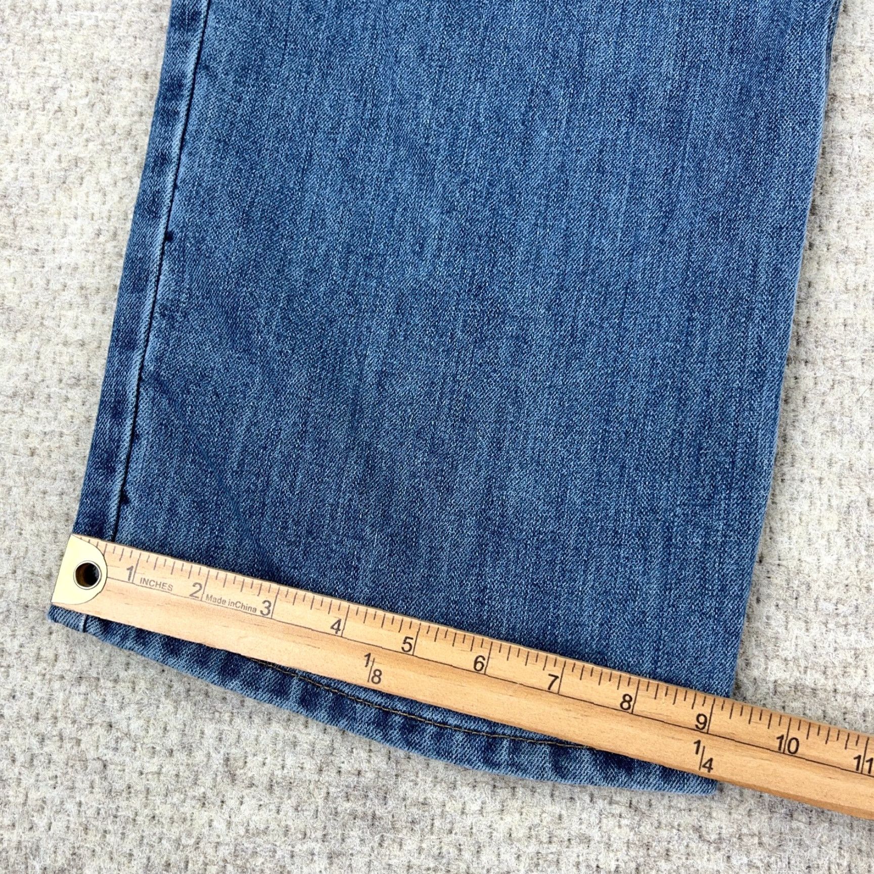 Carhartt Carhartt Jeans Men 44x32 Relaxed Fit Straight Leg Medium Wash Blue 5-Pocket Denim Work Wear Baggy Mens Size US 44 / EU 60 - 6 Thumbnail