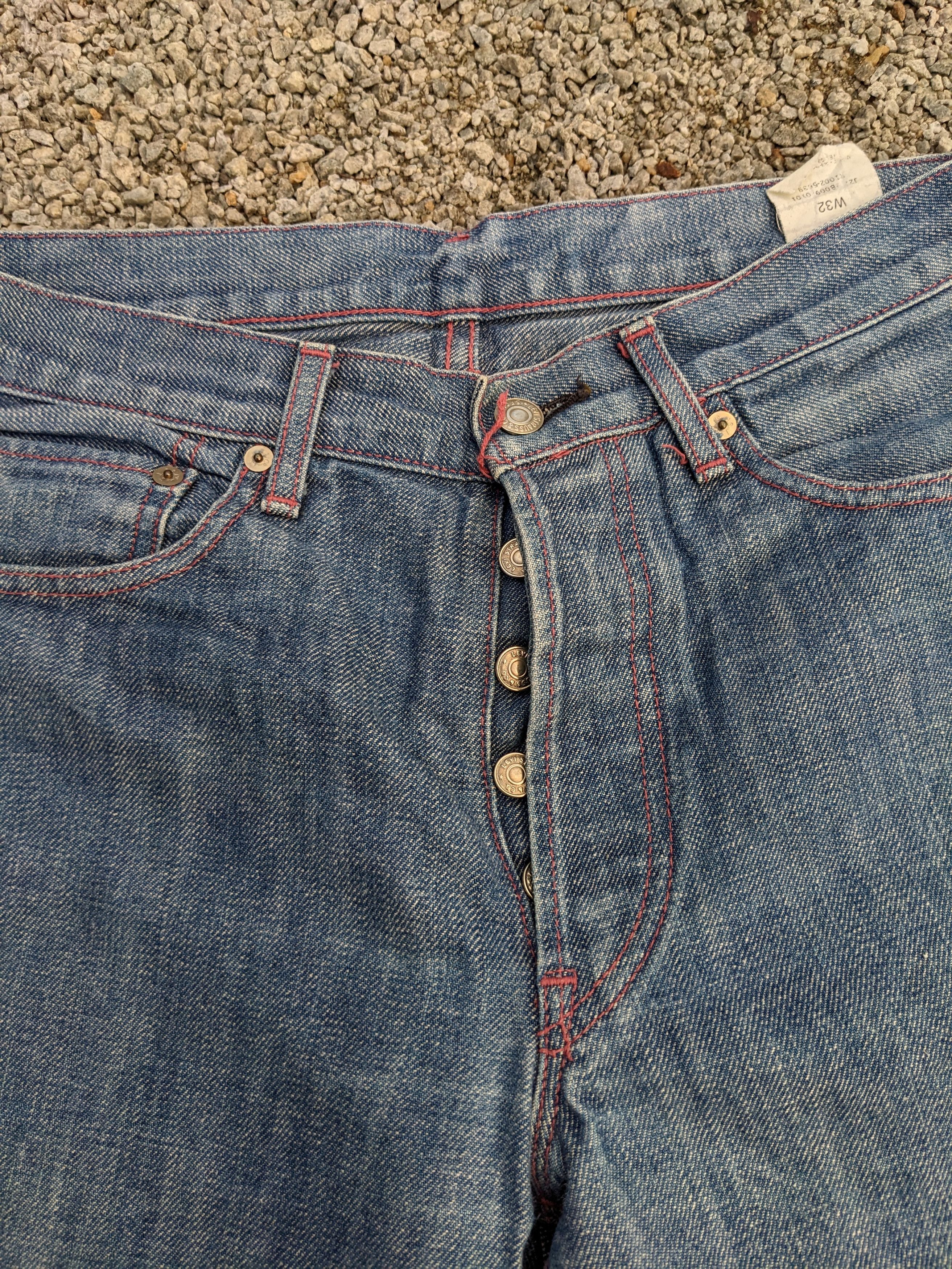 Levi's × Levi's Vintage Clothing × Vintage size 31 vintage levi's selvedged 90s redline single R tag Size US 31 - 7 Thumbnail