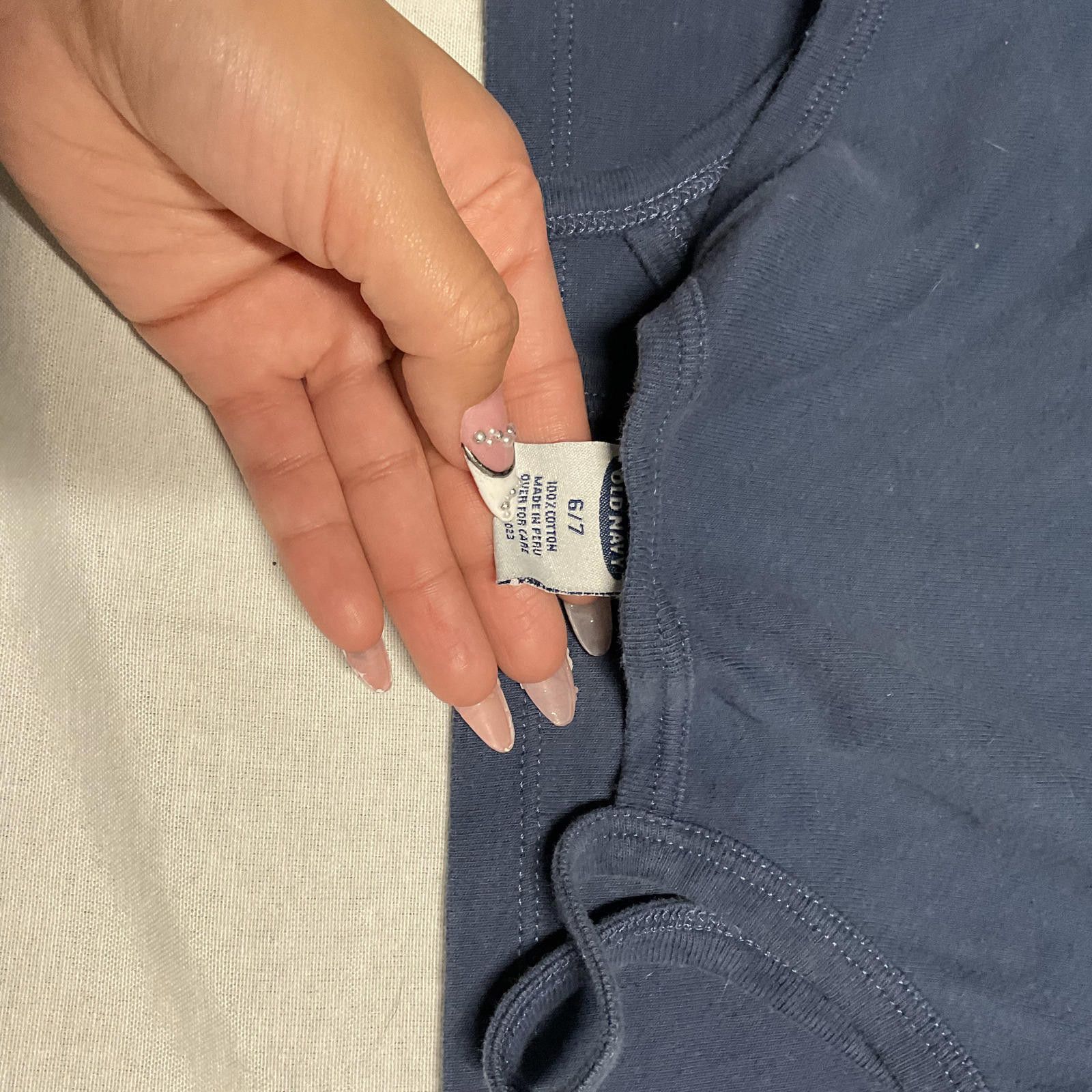 Old Navy vintage navy baby tee Size XS / US 0-2 / IT 36-38 - 3 Thumbnail