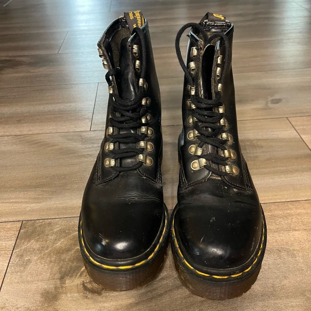 Dr. Martens Vintage Doc Martens Made in England Lug Sole Combat Boots Wo Size US 5 / IT 35 - 2 Thumbnail