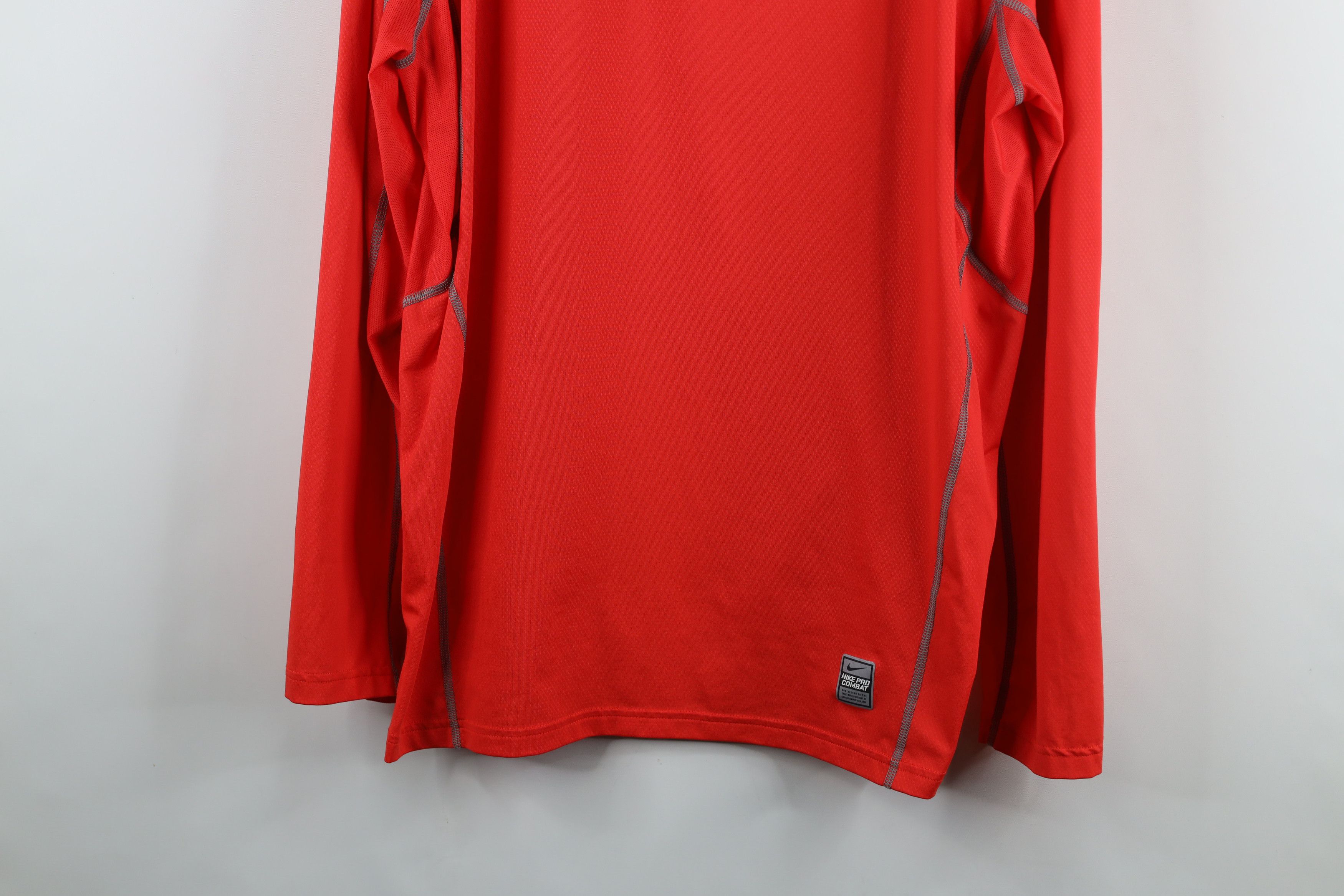 Nike × Vintage Nike Pro Combat Compression Hypercool Training Gym T-Shirt Size US XL / EU 56 / 4 - 3 Thumbnail