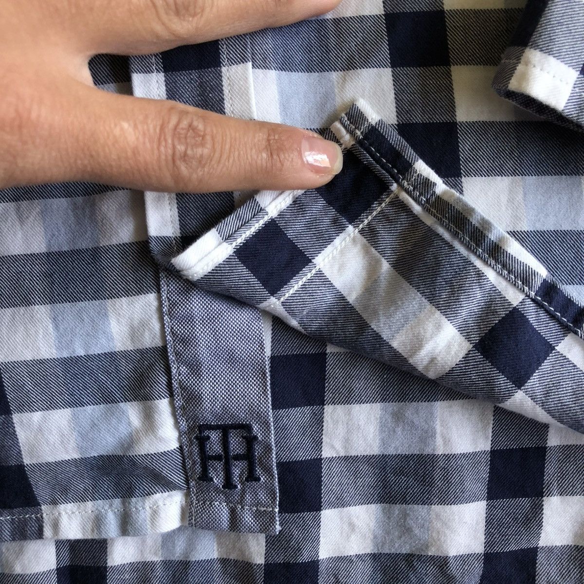 Tommy Hilfiger Authentic Tommy Hilfiger Vintage Button Down Shirt Size US M / EU 48-50 / 2 - 7 Thumbnail