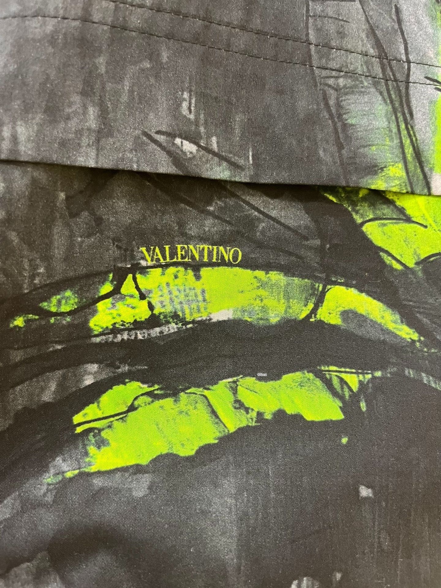 Valentino Valentino Limited Tropical Print Shorts Size US 30 / EU 46 - 4 Thumbnail