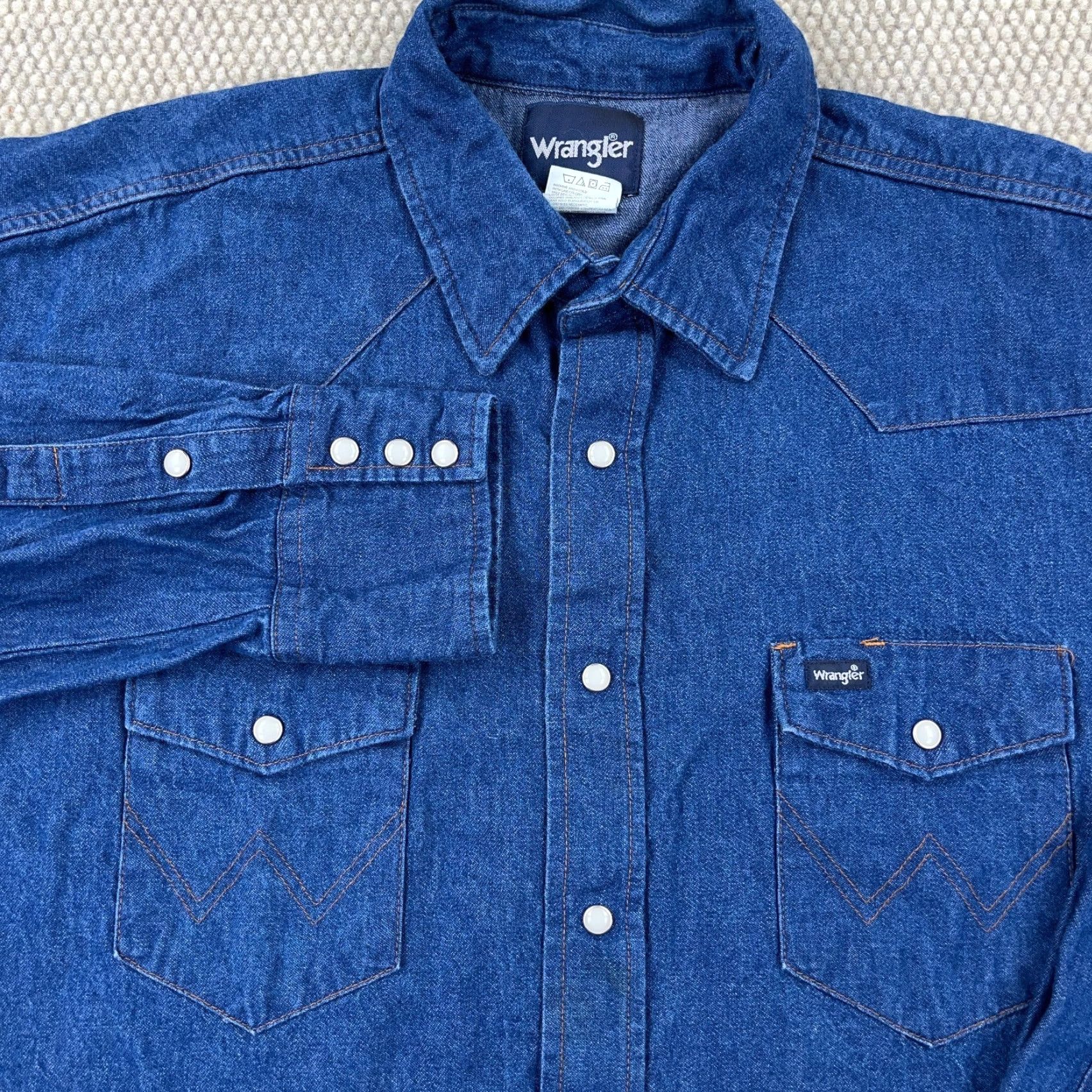 Wrangler VINTAGE Wrangler Shirt Men 2XL Blue Denim Pearl Snap Western Cowboy Ranch Yoke Faded Size US XXL / EU 58 / 5 - 2 Thumbnail