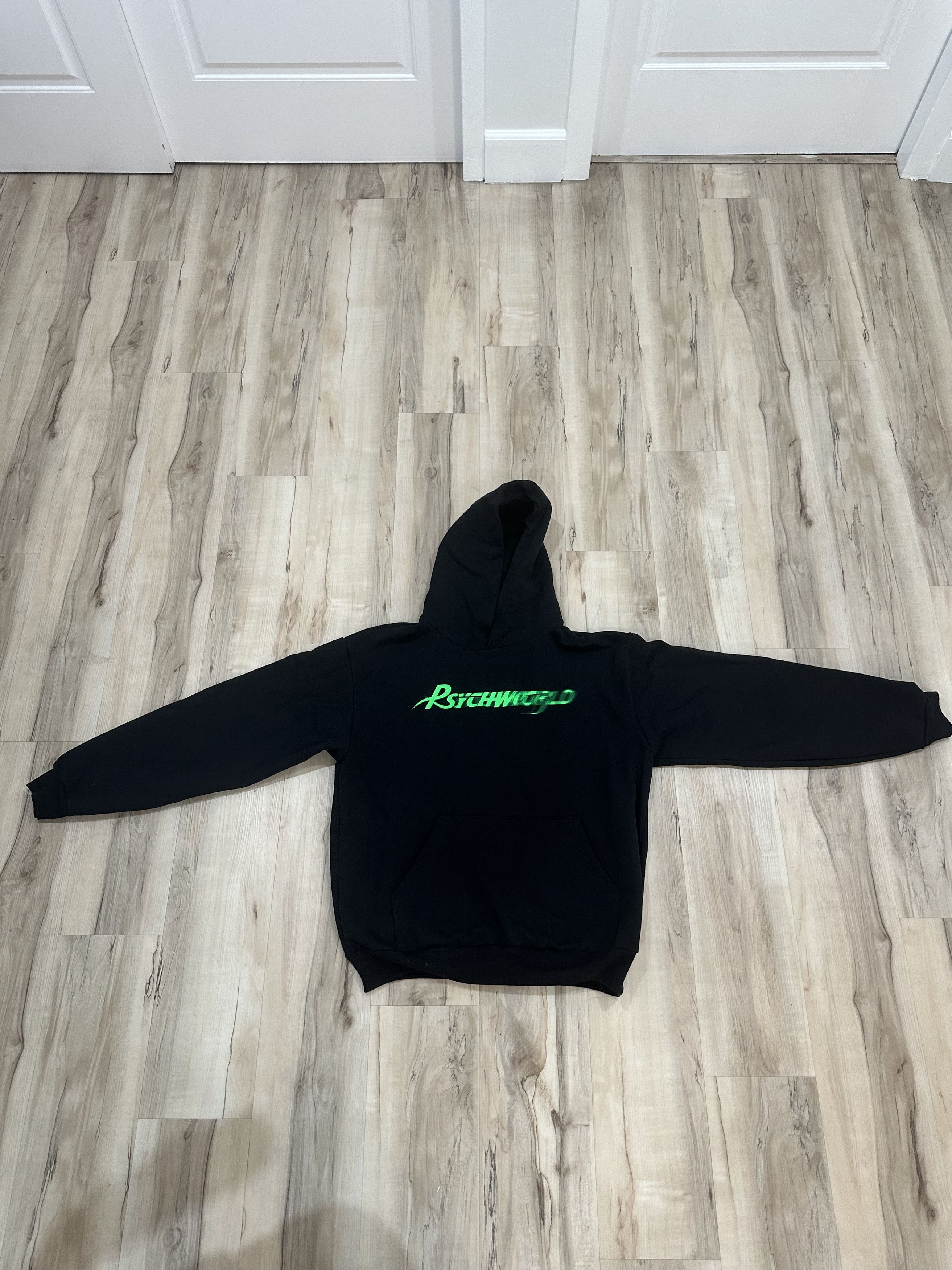 Psychworld Psychworld Black Hoodie – Size L Streetwear Size US L / EU 52-54 / 3 - 7 Thumbnail