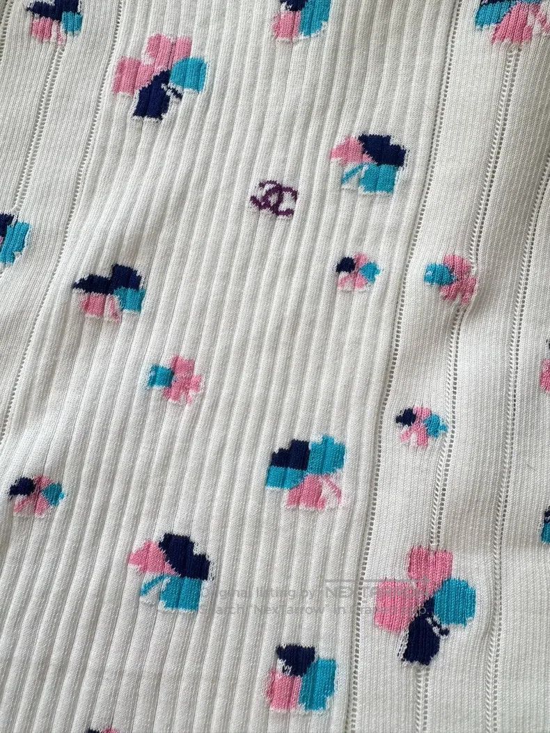 Chanel Chanel White clover short-sleeved knitted vest Size XXS / US 00 / IT 34 - 4 Thumbnail