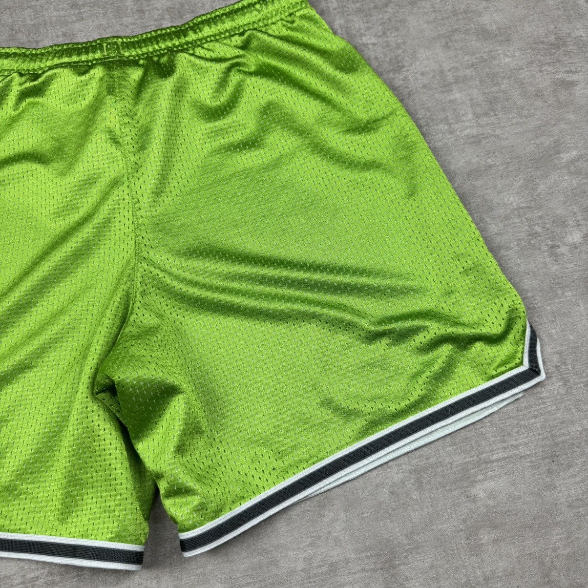 Nike Vintage Nike Shorts Size US 31 - 9 Thumbnail