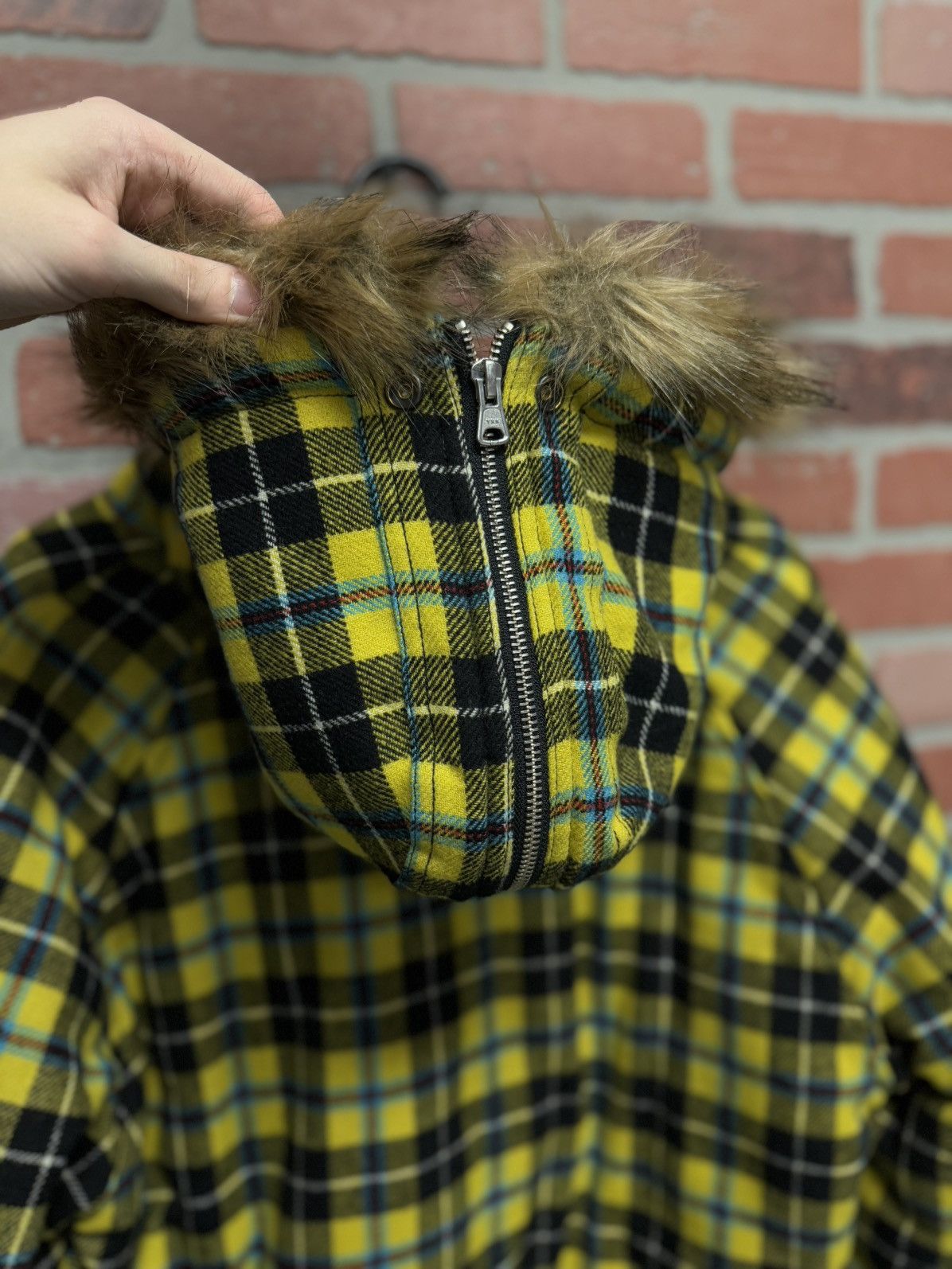 Supreme Size Medium 2017 Supreme N-2B Parka Coat Good Condition 🧼 Size US M / EU 48-50 / 2 - 10 Thumbnail