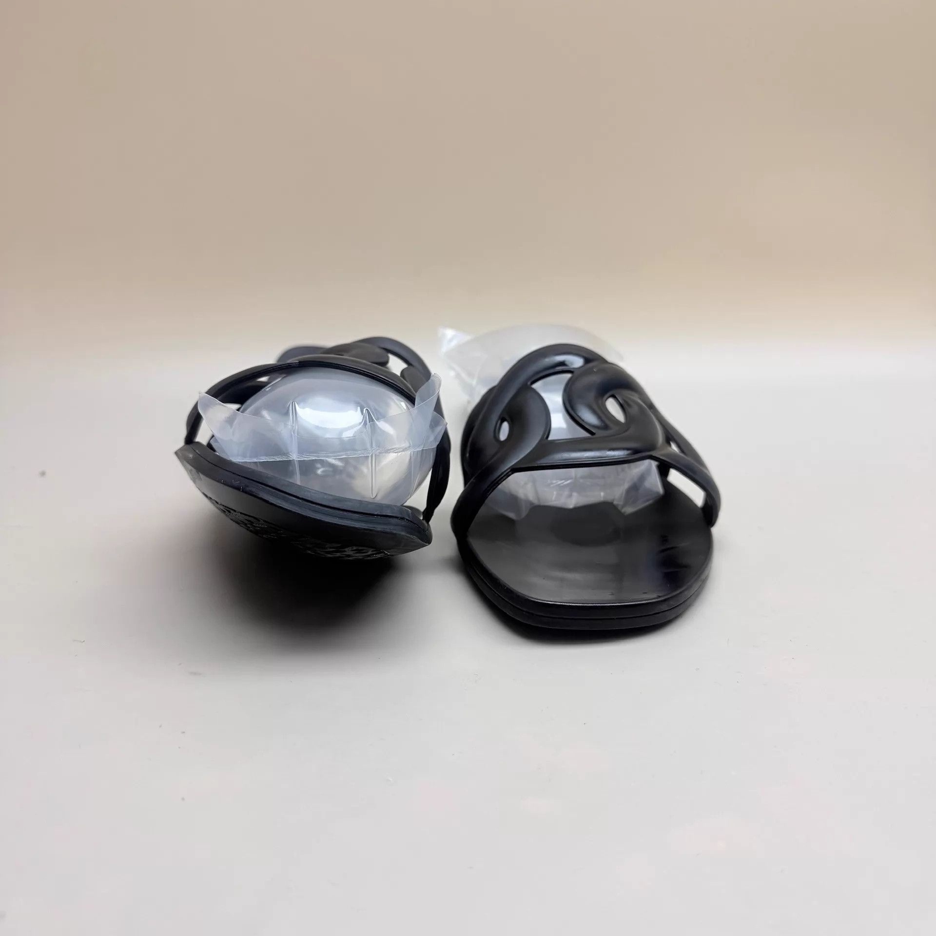 Hermes Hermes Black Pig Nose Slippers 39 95 New Size US 8.5 / IT 38.5 - 2 Thumbnail