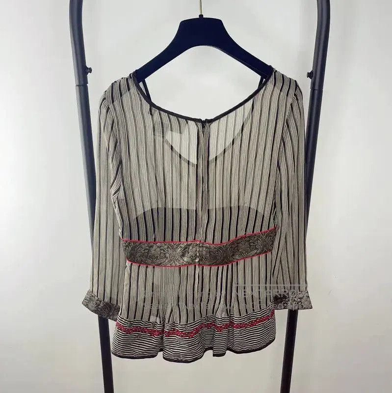 Max Mara MaxMara Gray Silk Blouse for Women . Size M / US 6-8 / IT 42-44 - 2 Thumbnail