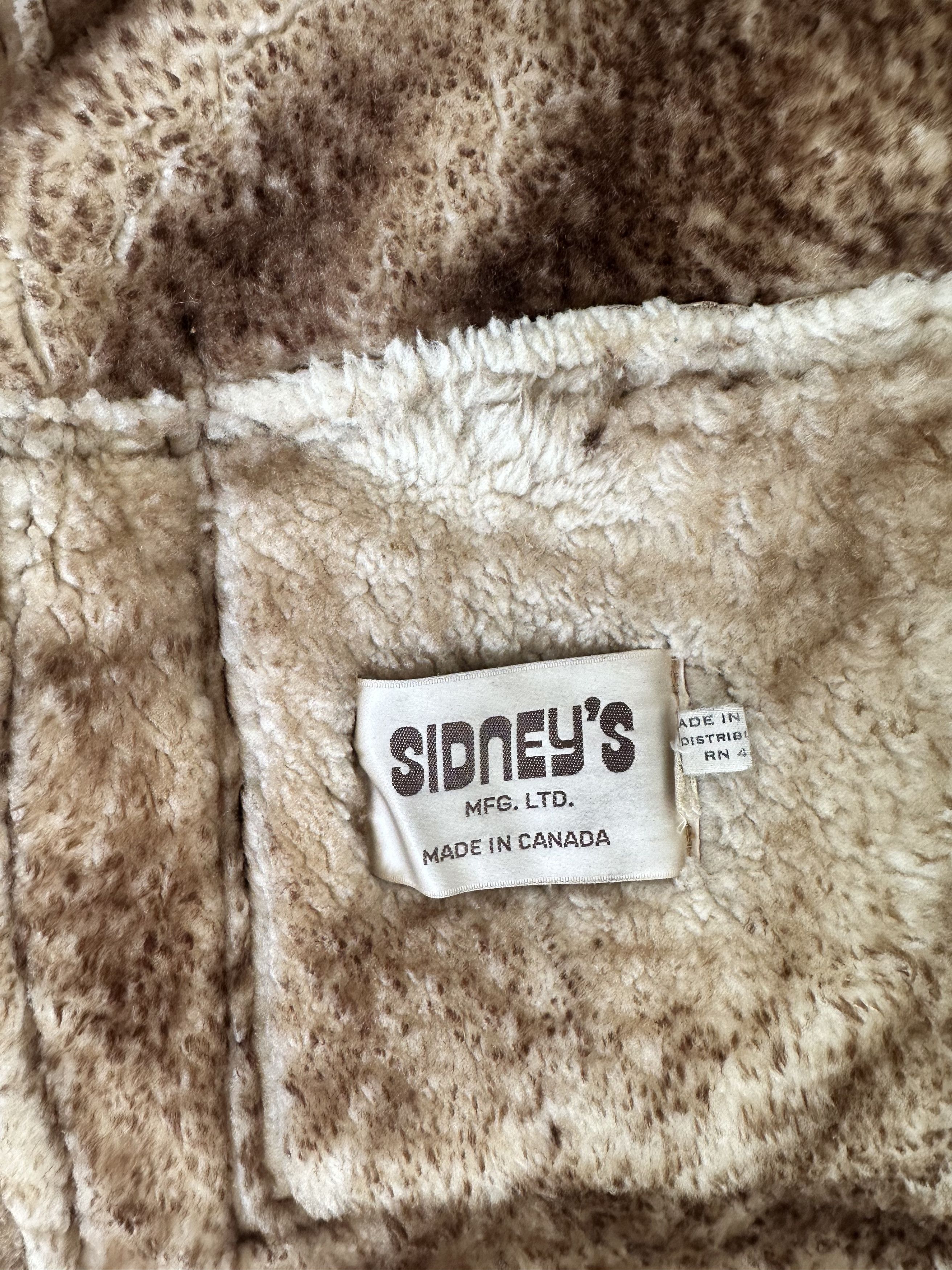 Vintage Vintage Fur Jacket Size L (Some Rips) Size US L / EU 52-54 / 3 - 4 Thumbnail