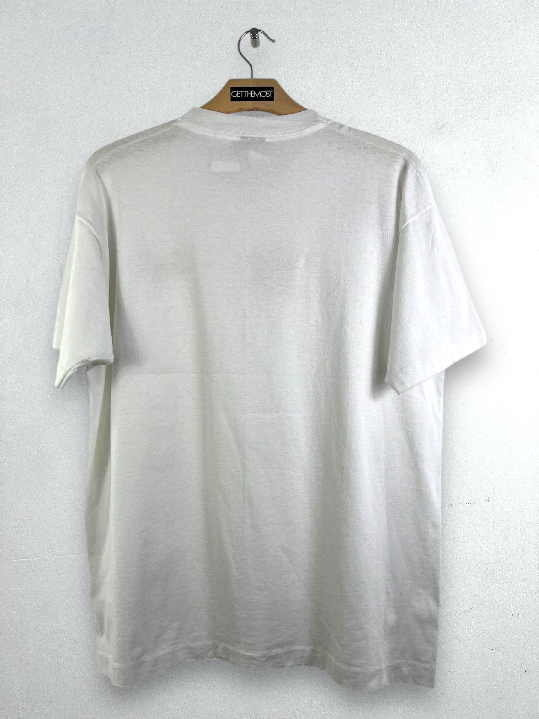 Vintage No.4783 Vintage 90s Floral Embroidery Pocket Tee (L) Size US L / EU 52-54 / 3 - 9 Thumbnail