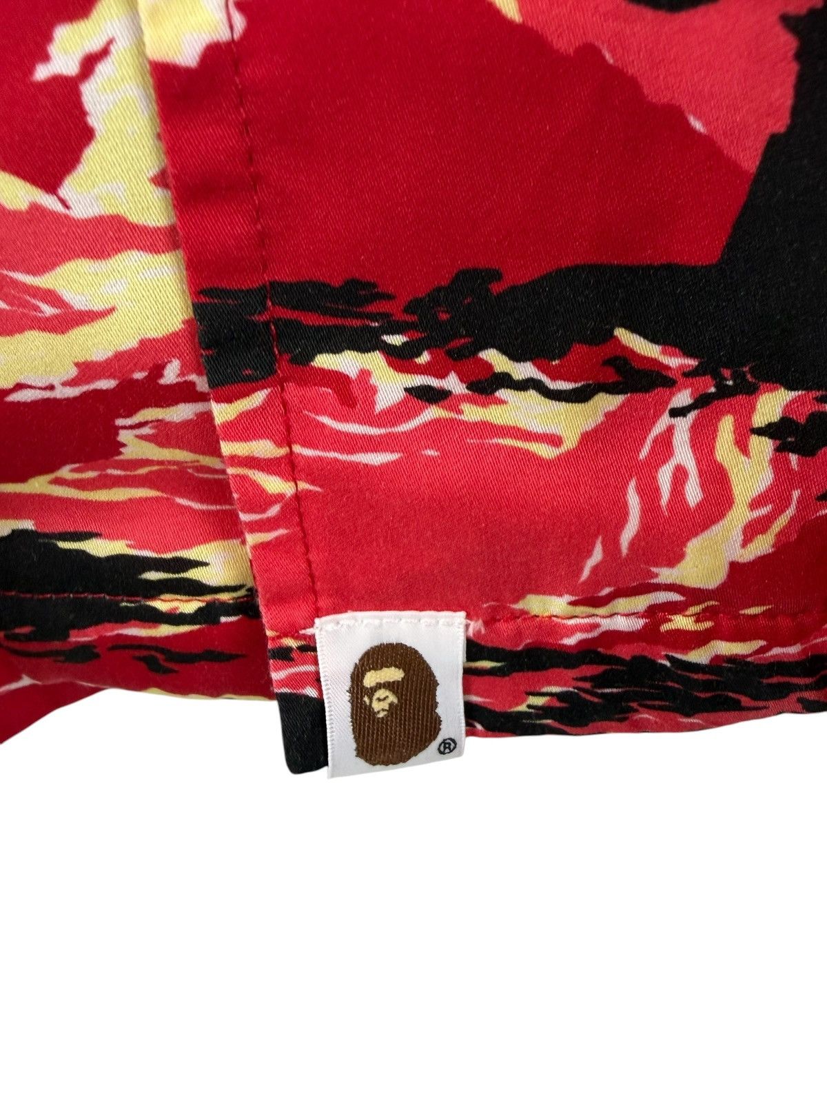 Bape SS25 BAPE Palm Tree Camo Open Collar Pocket SS Shirt Red Size US XL / EU 56 / 4 - 8 Thumbnail