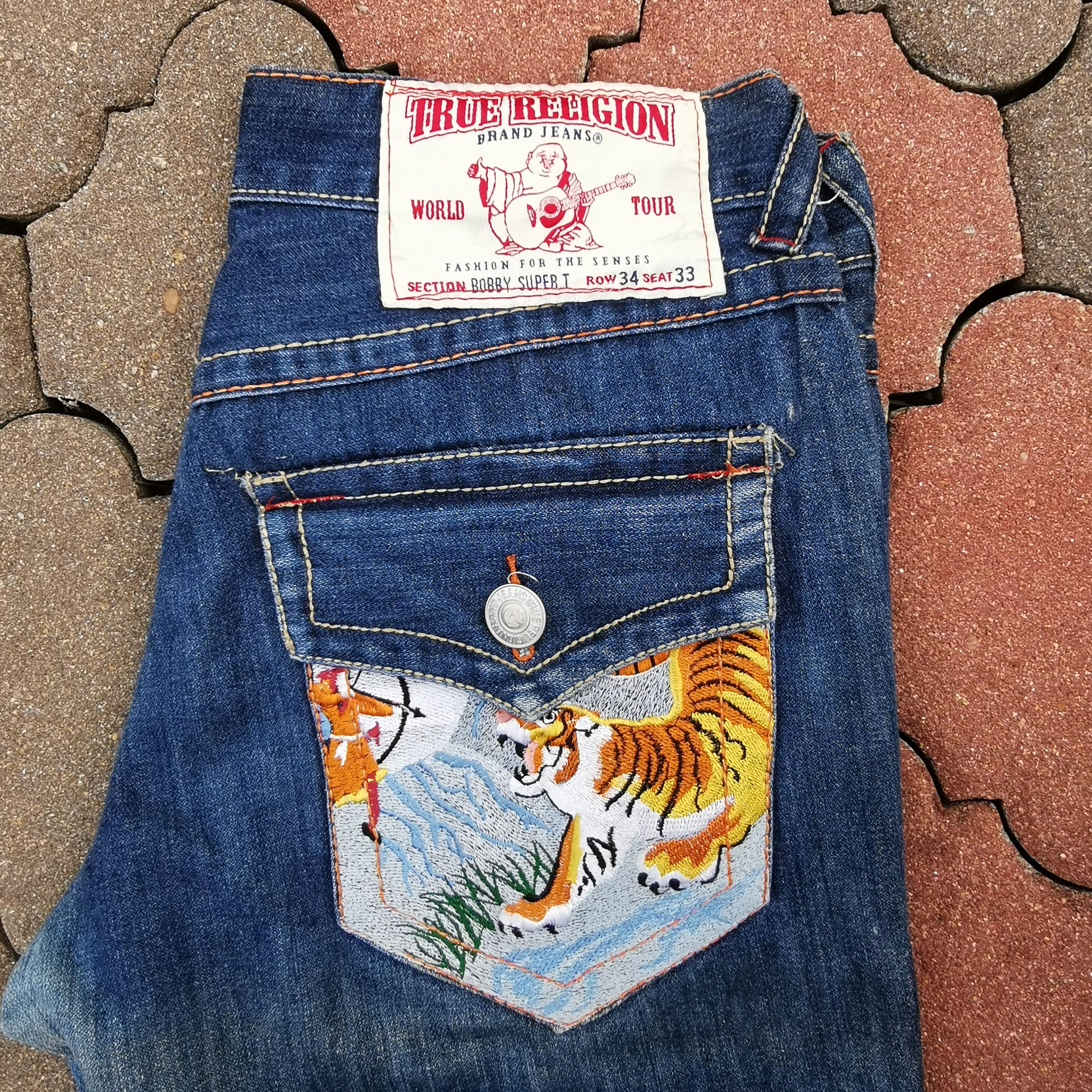 True Religion × Vintage True Religion Brand Jeans World Tour Embroidered Jeans Size US 36 / EU 52 - 2 Thumbnail