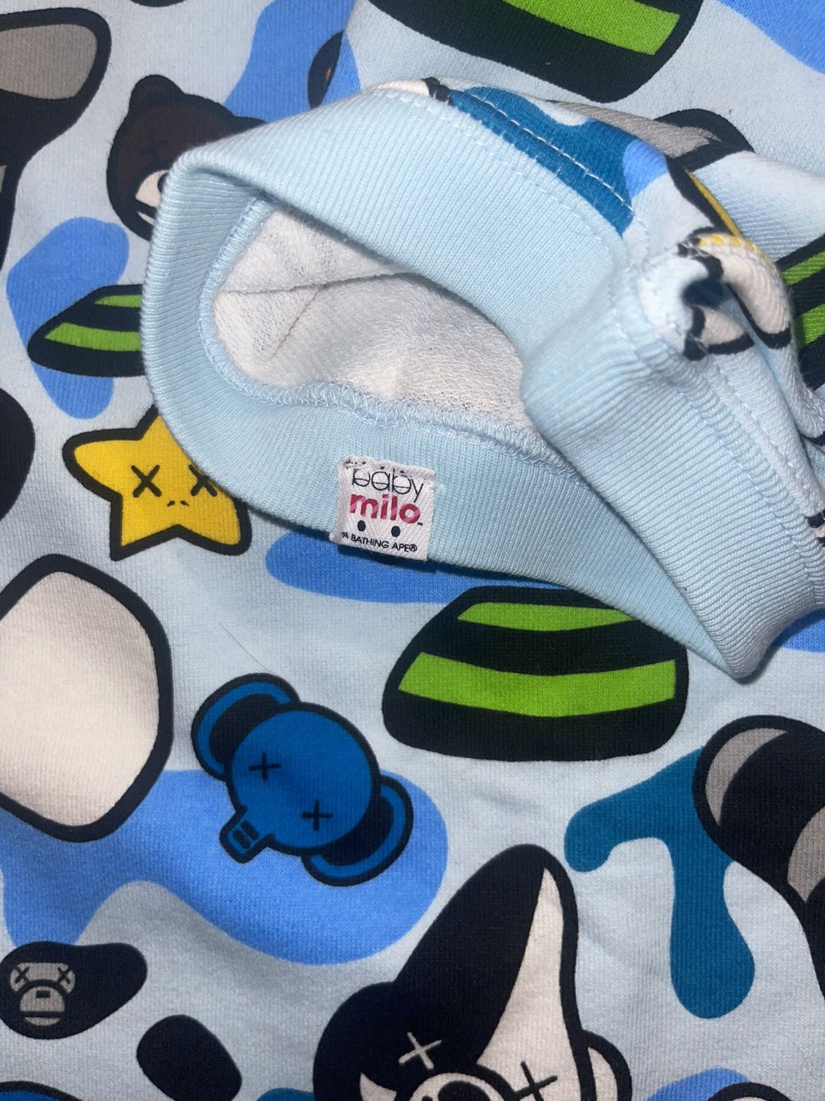 Bape Bape x kaws Baby Milo Animal Kingdom Crewneck Size US L / EU 52-54 / 3 - 7 Thumbnail