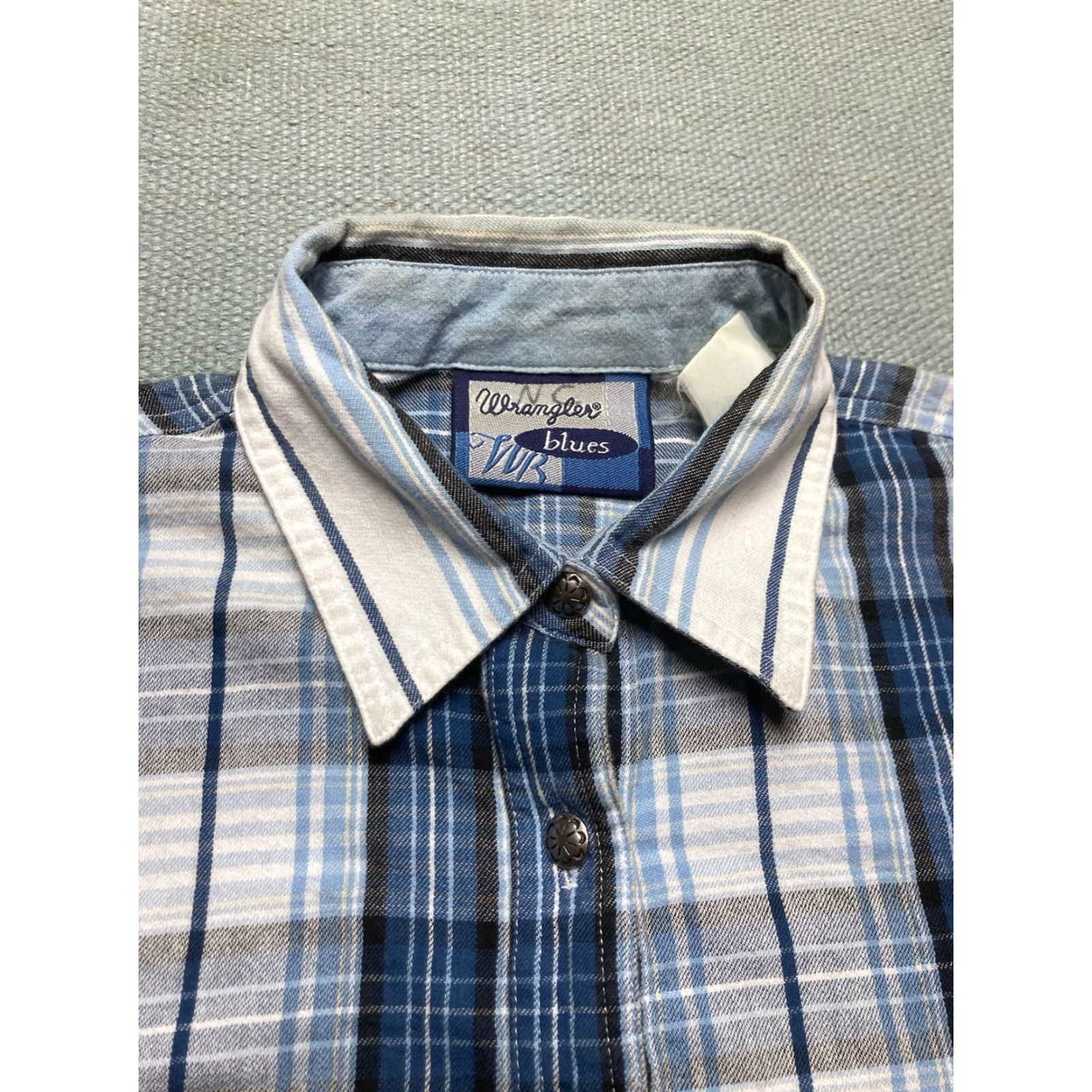 Wrangler VINTAGE Wrangler Button-Up Shirt Long Sleeve Western Plaid Blue Women’s XL Shirt Womens XL Blue Plaid Western Button-Up Size XL / US 12-14 / IT 48-50 - 4 Thumbnail