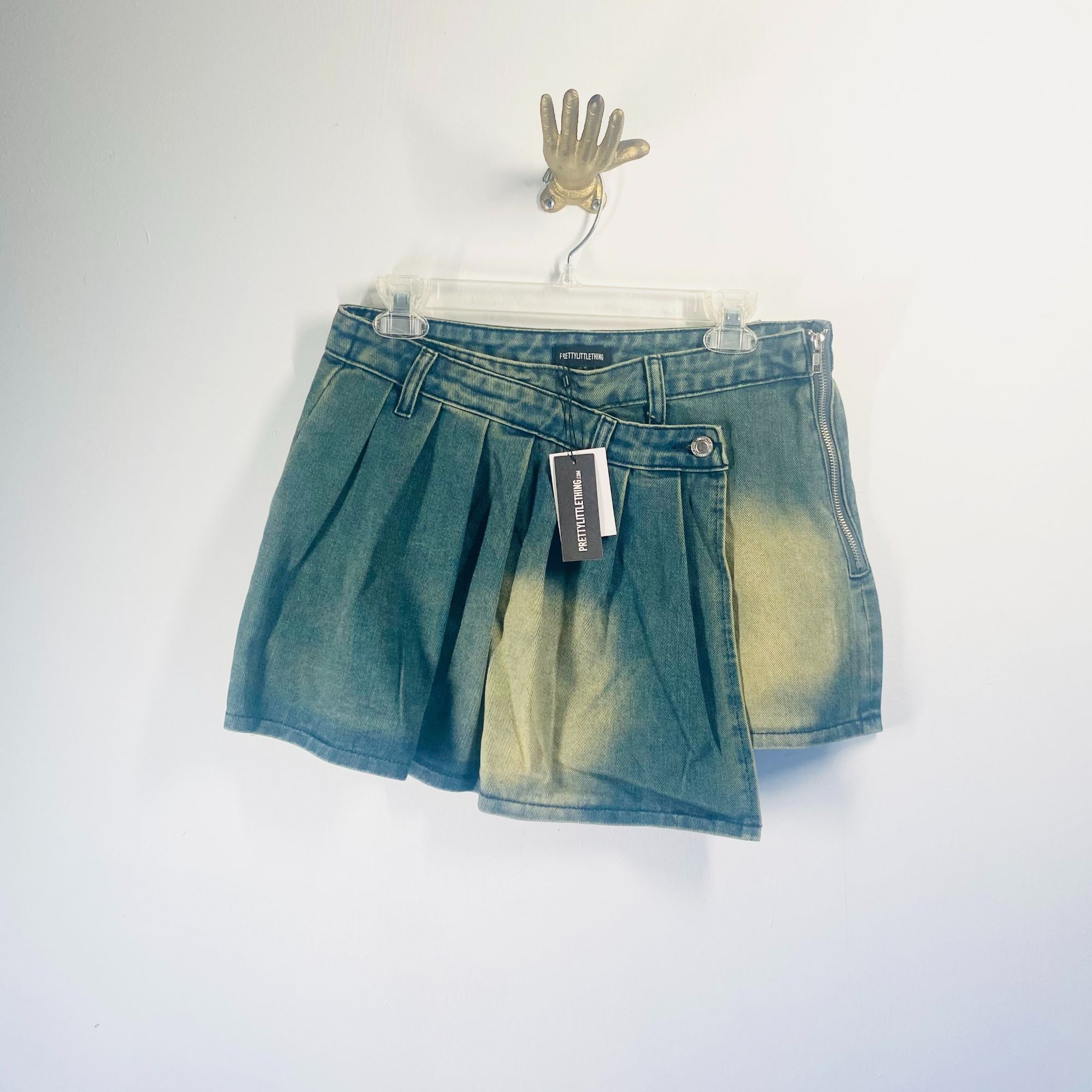 PrettyLittleThing PrettyLittleThing Denim Pleated Skirt With Side Zipper In Bl Size 28" / US 6 / IT 42 - 1 Thumbnail