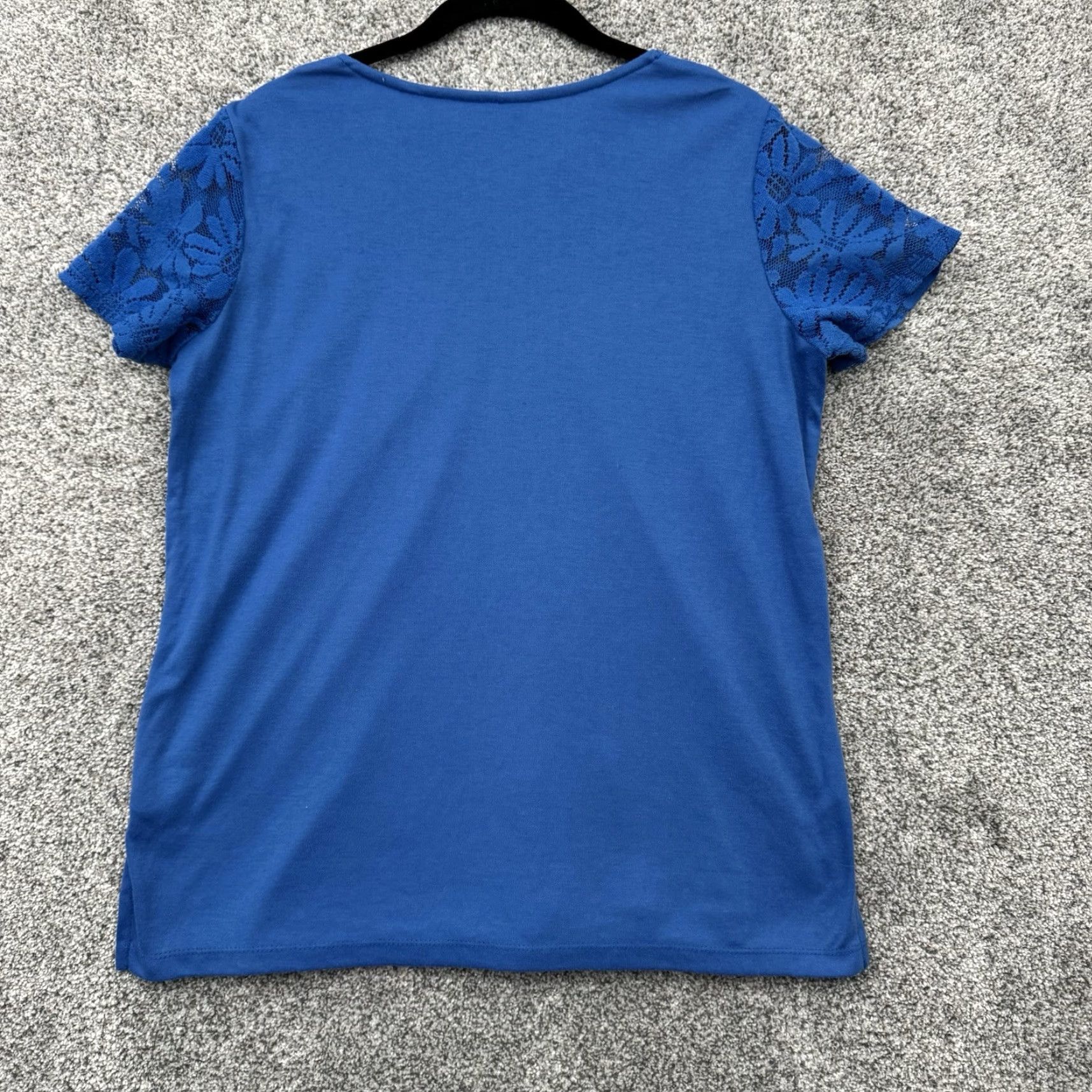 Vintage Alfred Dunner Blouse Shirt Women S Blue Floral Lace Beaded Boho Top 2010 V-Neck Short Sleeve Pullover Casual Office Elegant Size S / US 4 / IT 40 - 7 Thumbnail