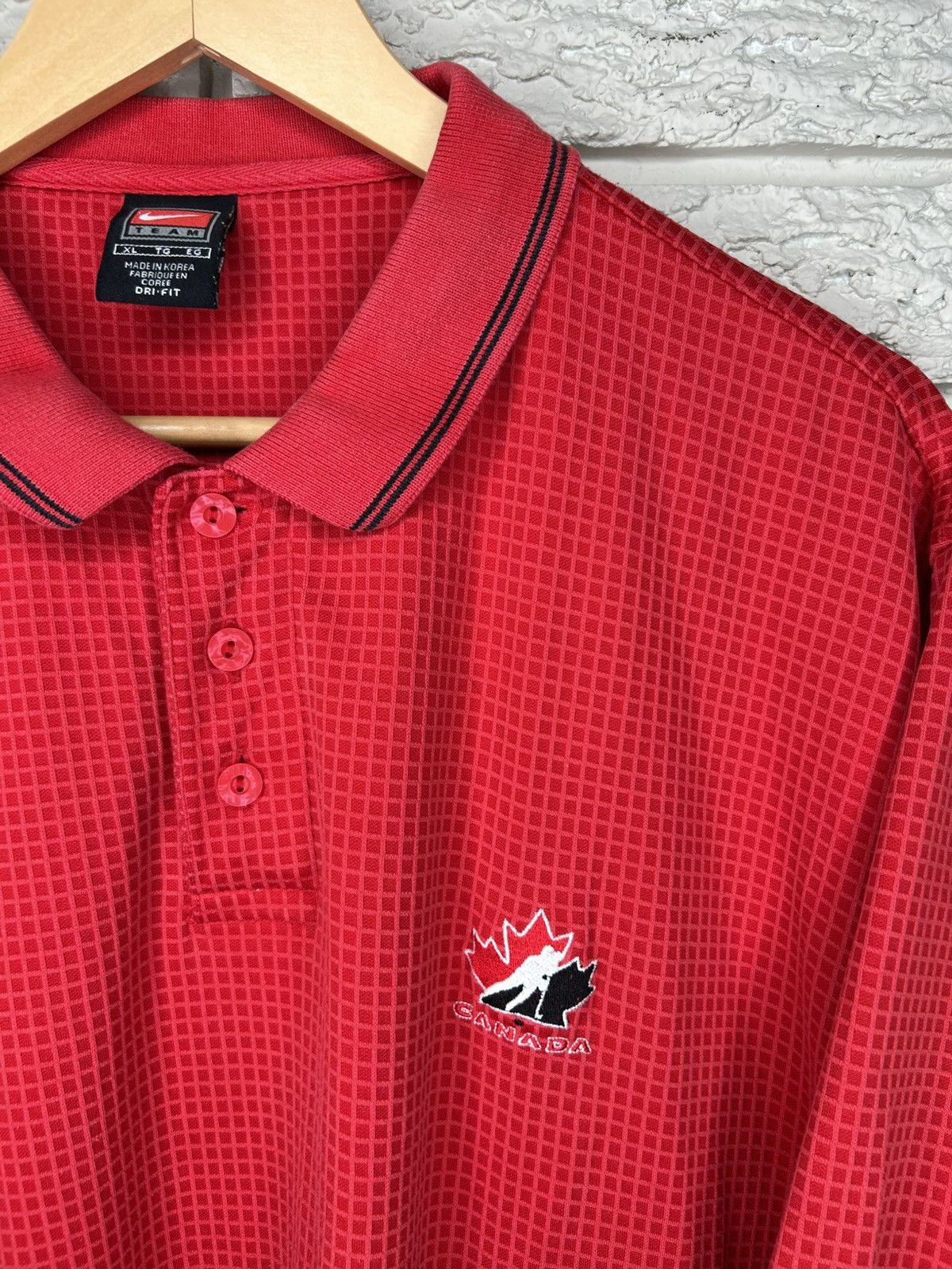 Nike Vintage Nike Team Canada Dri Fit Polo Size US XL / EU 56 / 4 - 4 Thumbnail