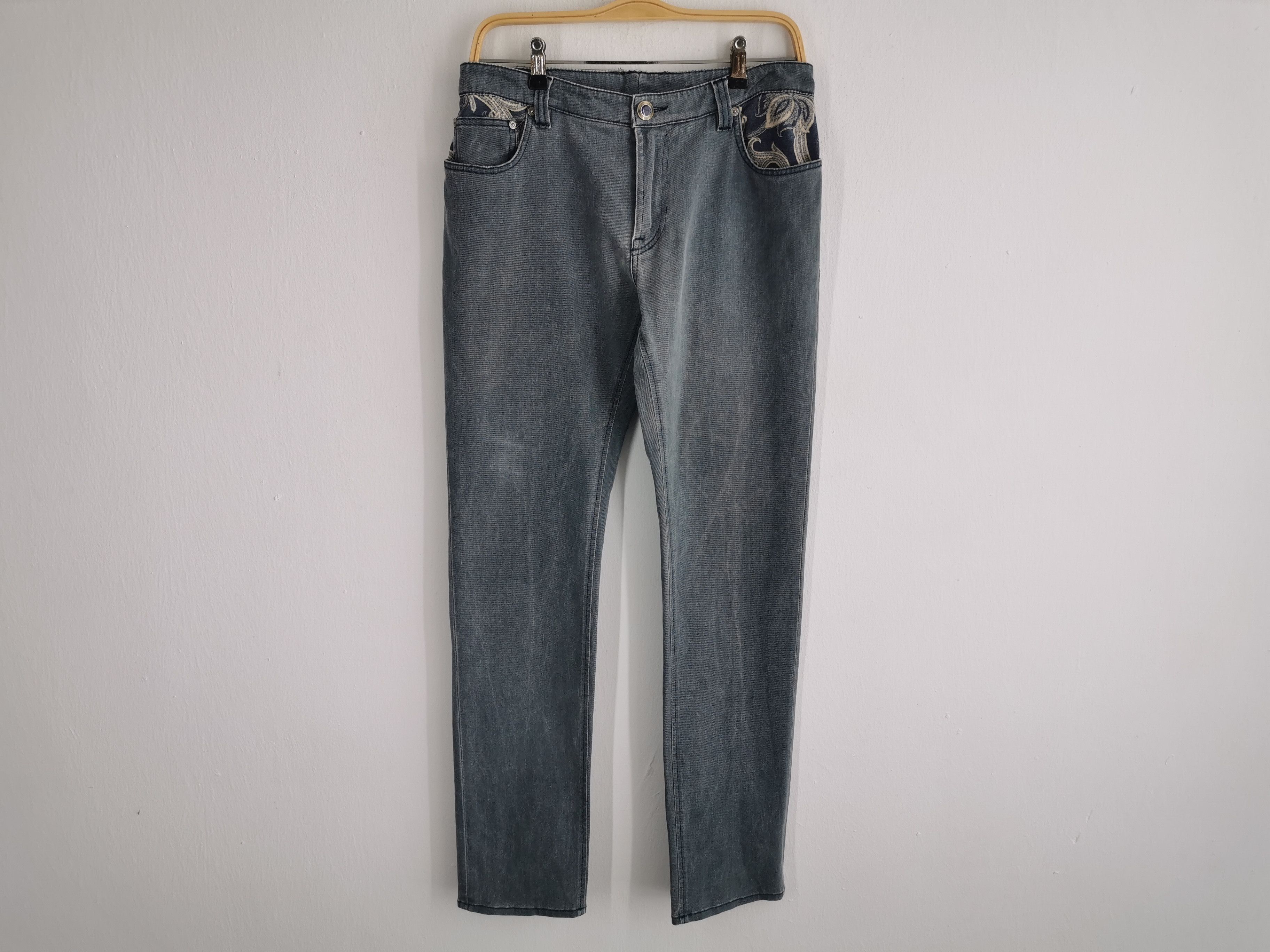Etro Etro Embroidered Pocket Jeans Made In Italy Size 30 Size US 30 / EU 46 - 2 Thumbnail