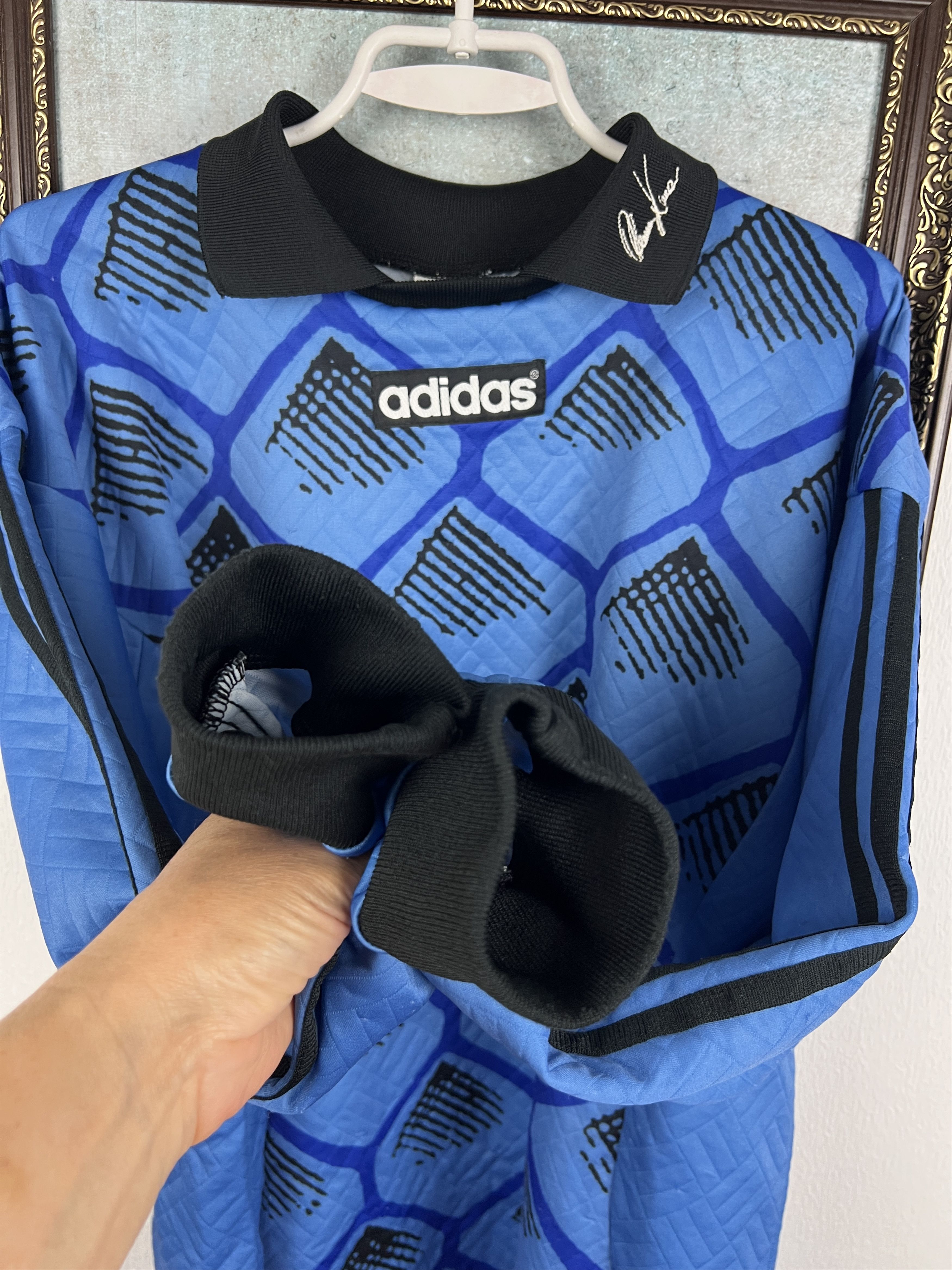 Adidas Vintage Goalkeeper Football Shirt Kahn Soccer Jersey Trikot Size US L / EU 52-54 / 3 - 5 Thumbnail