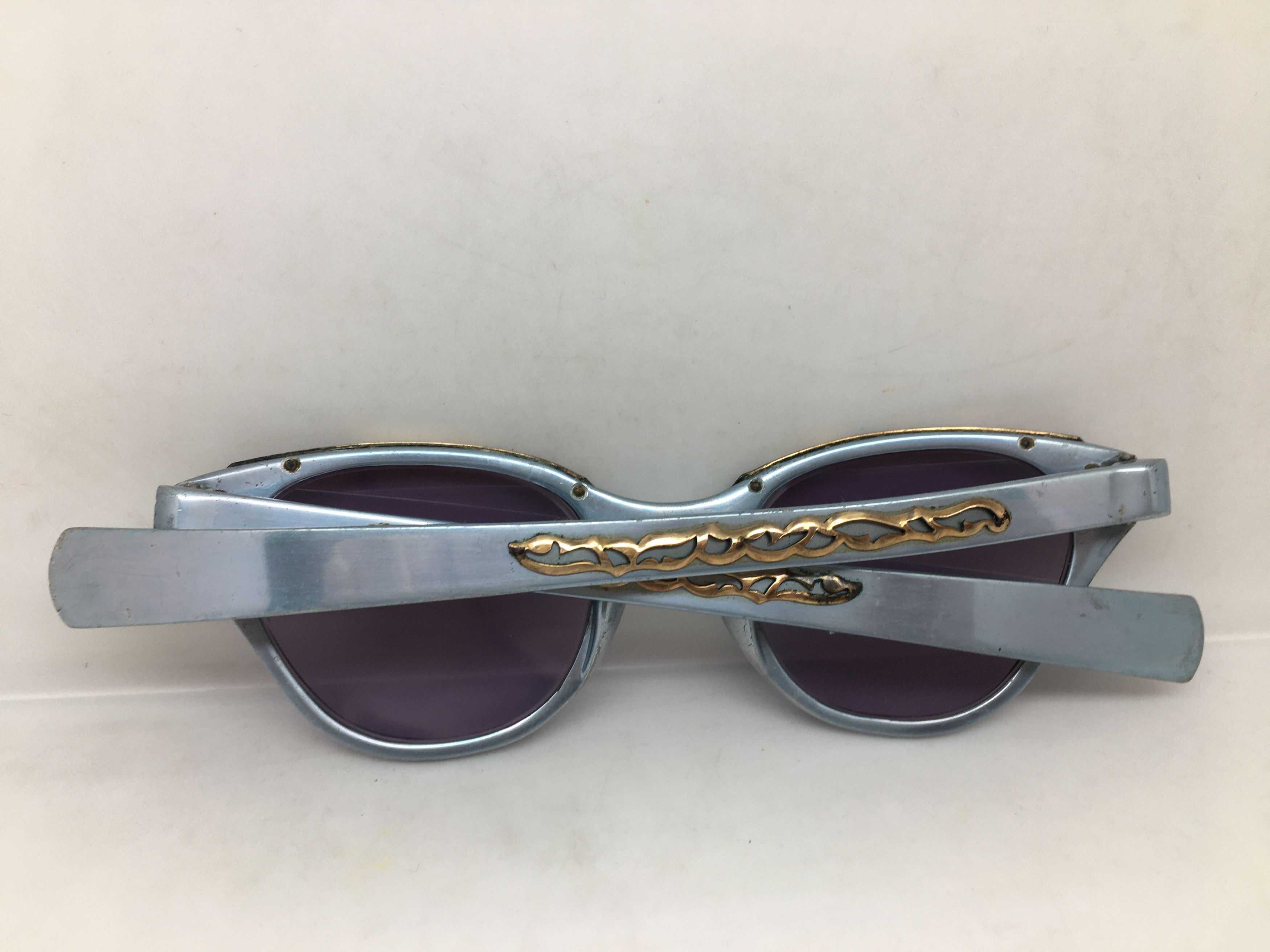 Vintage Vintage 50s TURA Woman Aluminum Brown Cateye Sunglasses Size ONE SIZE - 9 Thumbnail