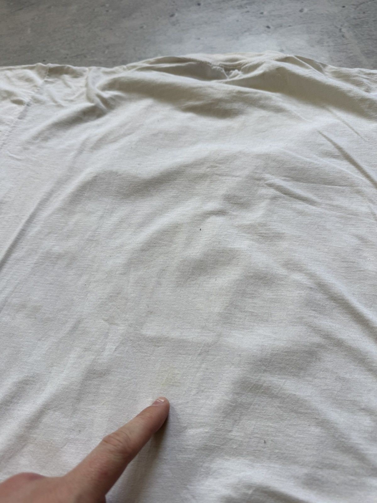 Vintage Vintage 90s American basic print tee Size US L / EU 52-54 / 3 - 9 Thumbnail