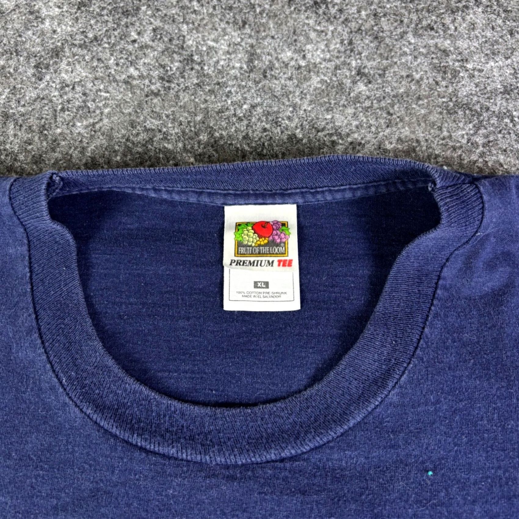 Fruit Of The Loom VINTAGE Marvel Captain America Shield T-Shirt Navy Blue XL Men 1990s Graphic Tee Short Sleeve USA 100% Cotton Size US XL / EU 56 / 4 - 6 Thumbnail
