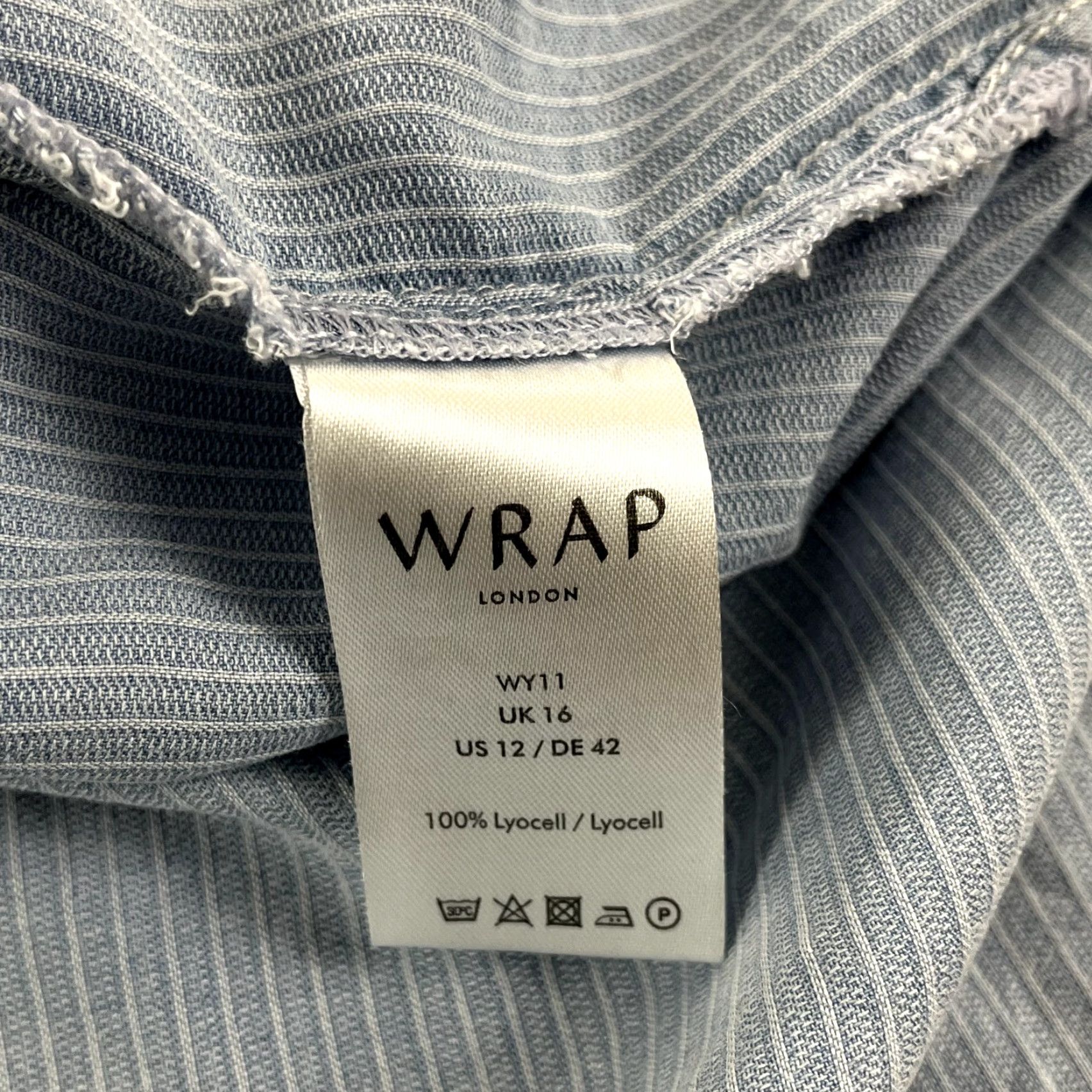 Vintage VINTAGE WRAP London Shirt Women Oversized Button-Up Lyocell 100% Blue Uk 16 US 12 Regular Size 12 Casual Womens Size XL / US 12-14 / IT 48-50 - 3 Thumbnail