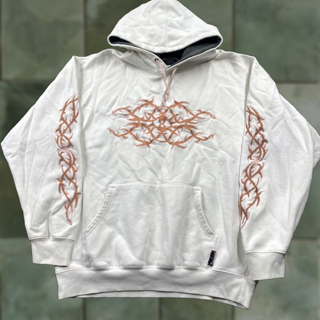 Vintage VINTAGE Sapphire Lounge Hoodie Mens L White Y2K Tribal Barbed Wire Sweatshirt Size US L / EU 52-54 / 3 - 1 Thumbnail