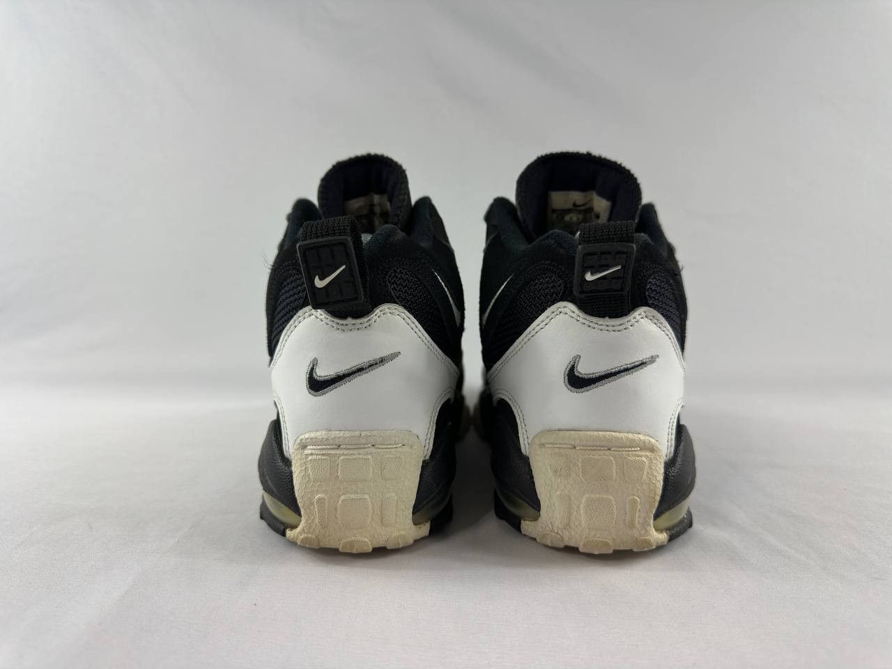 Nike Nike Air Max Zoom Turf 'Black White Yellow' 2012 Size US 7.5 / EU 40-41 - 11 Thumbnail