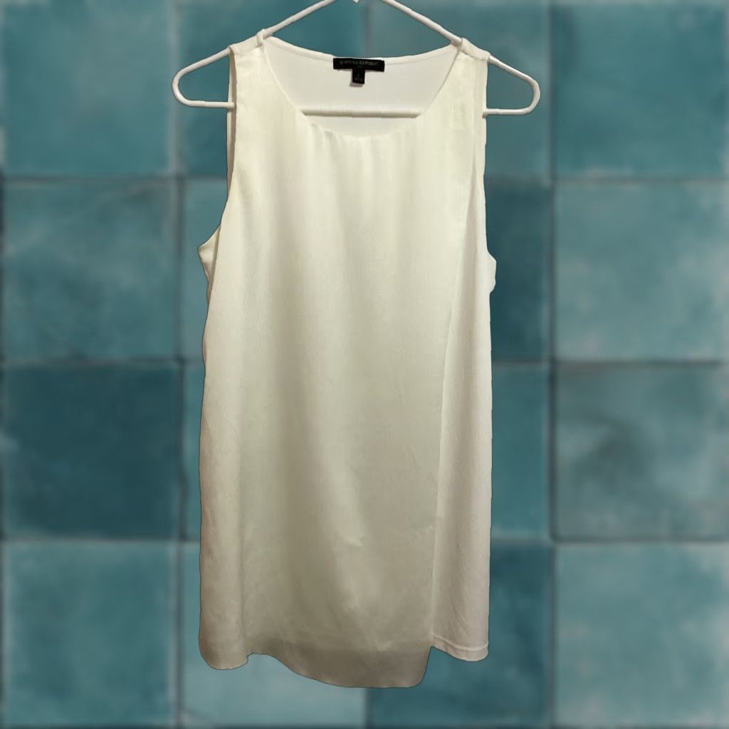 Banana Republic VINTAGE Banana Republic Top Women S Ivory Sleeveless Layered Stretch Feminine Minimalist Size S / US 4 / IT 40 - 1 Thumbnail