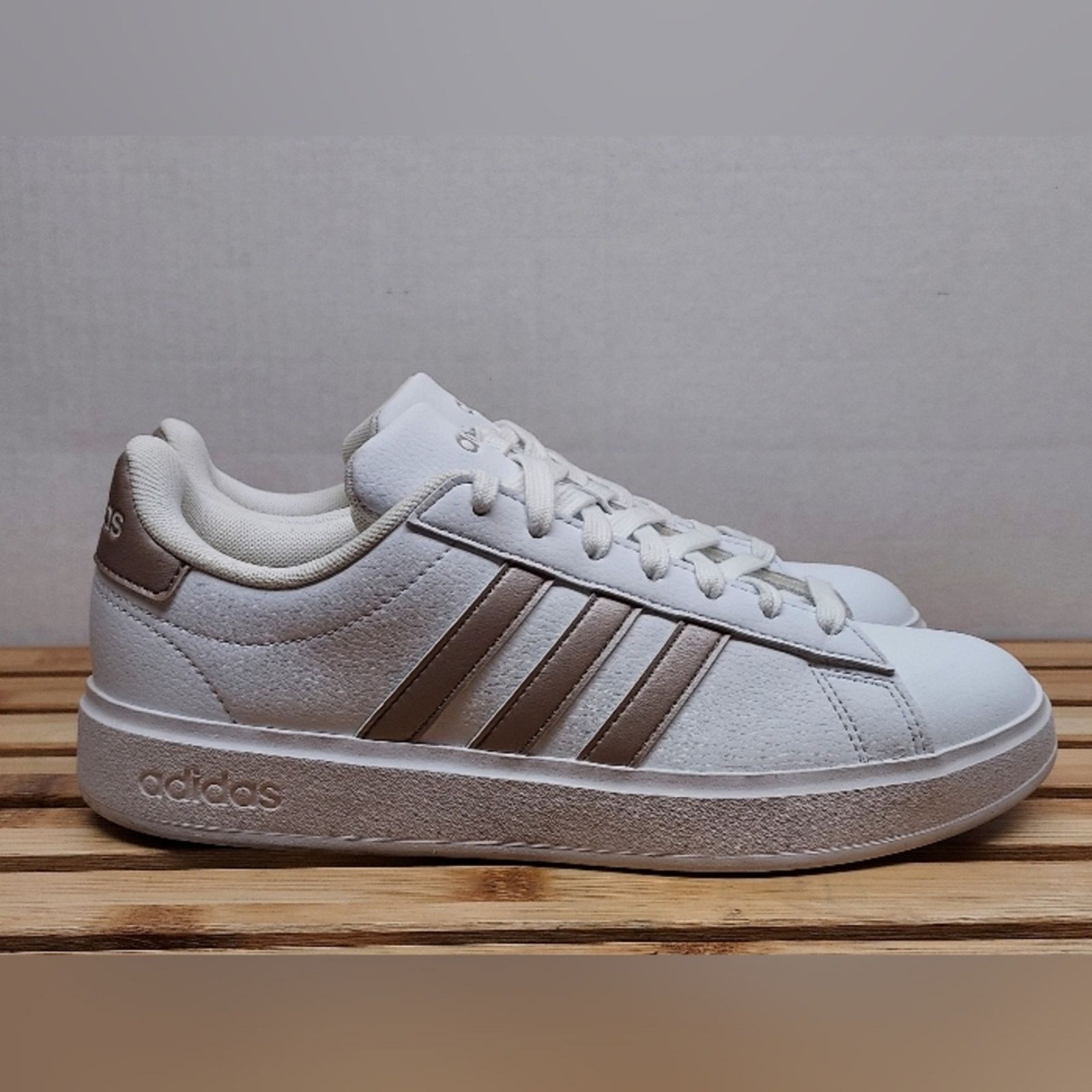 Adidas Adidas Womens White Grand Court Cloudfoam Sneakers Size 6.5 Size US 6.5 / IT 36.5 - 6 Thumbnail