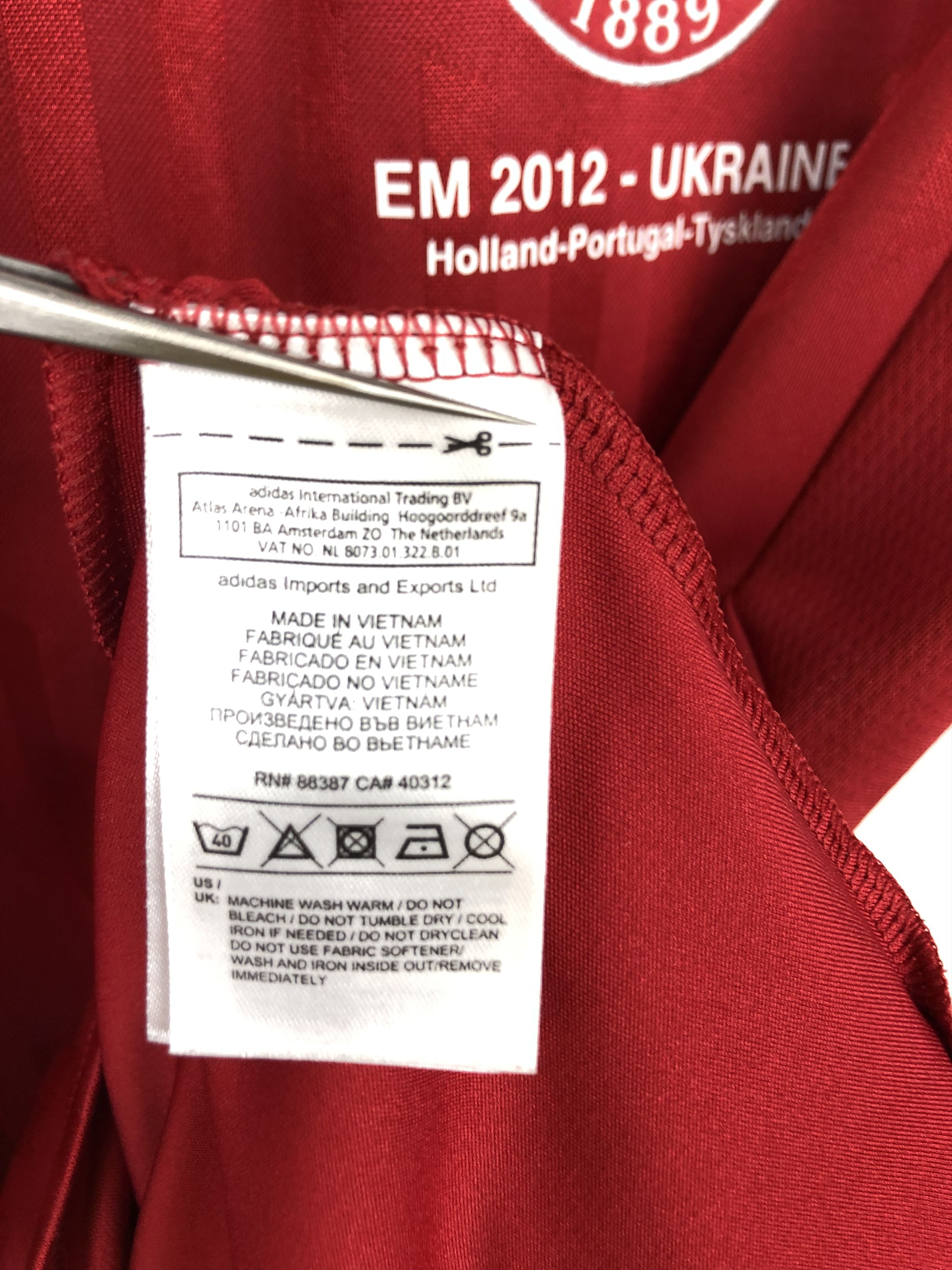 Adidas Denmark Home football shirt 2012 Soccer Adidas EURO Jersey Size US L / EU 52-54 / 3 - 10 Thumbnail