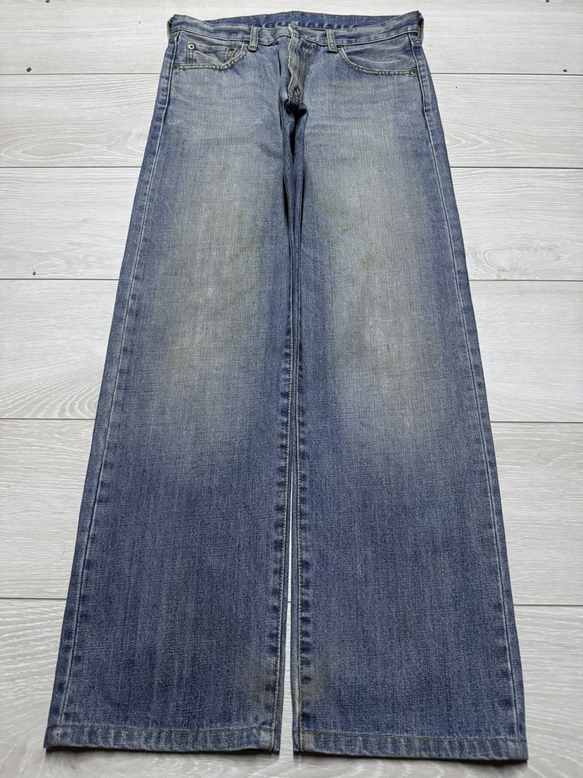 Uniqlo Vintage Japanese Brand Uniqlo Ring Light Wash Loose Jeans Size US 31 - 1 Thumbnail