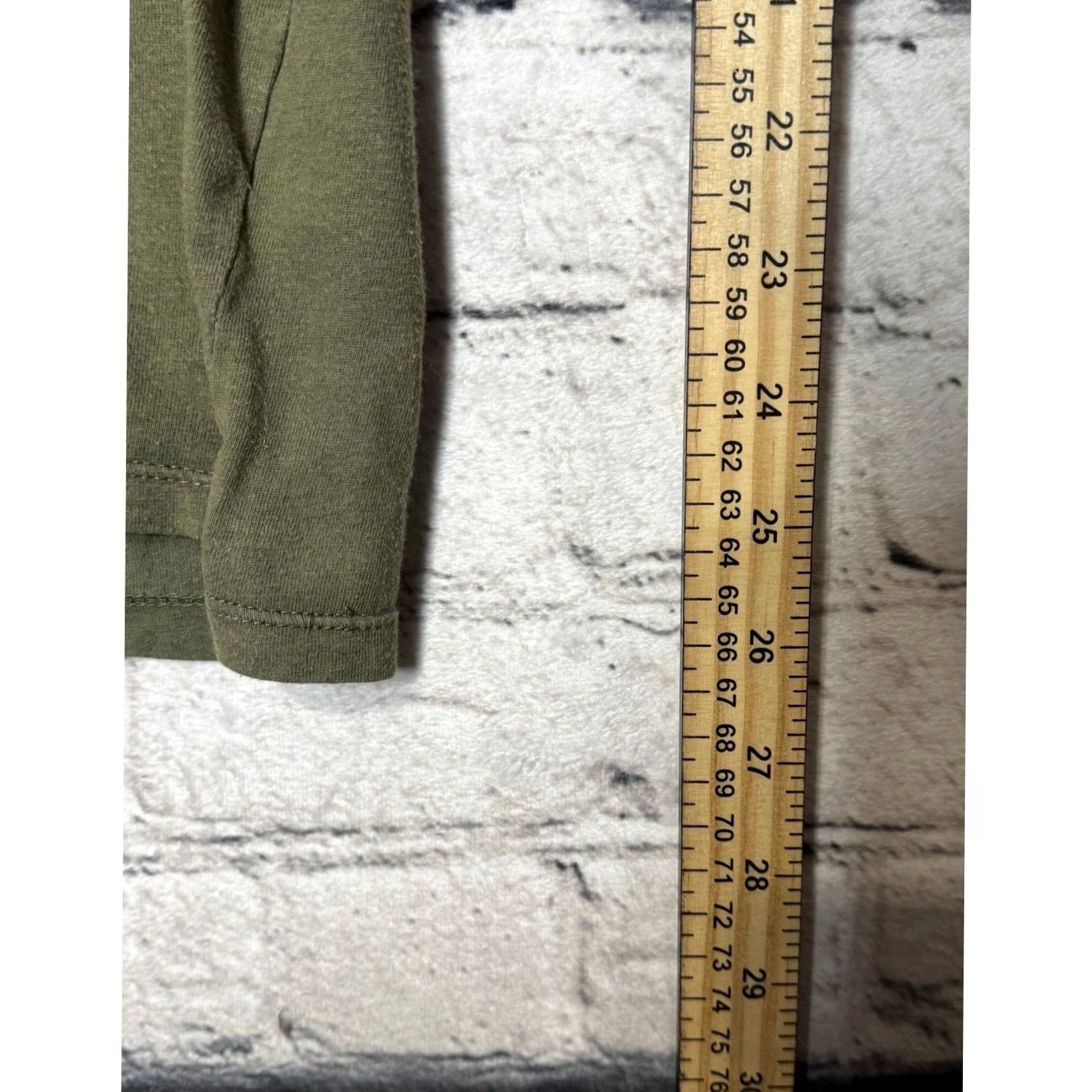 Guess GUESS Los Angeles Olive Green Embroidered Logo T-Shirt Men XL Crew Neck Short Sleeve Logo, City, Graphic Print, Cotton Blend, All Seasons Size US XL / EU 56 / 4 - 4 Thumbnail