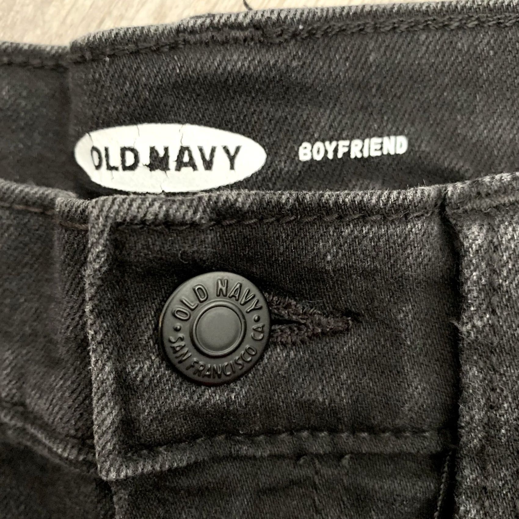 Old Navy Old Navy Denim Shorts Womens 4 Mid Rise Boyfriend Black Jean Cuffed Distressed Size 27" / US 4 / IT 40 - 2 Thumbnail