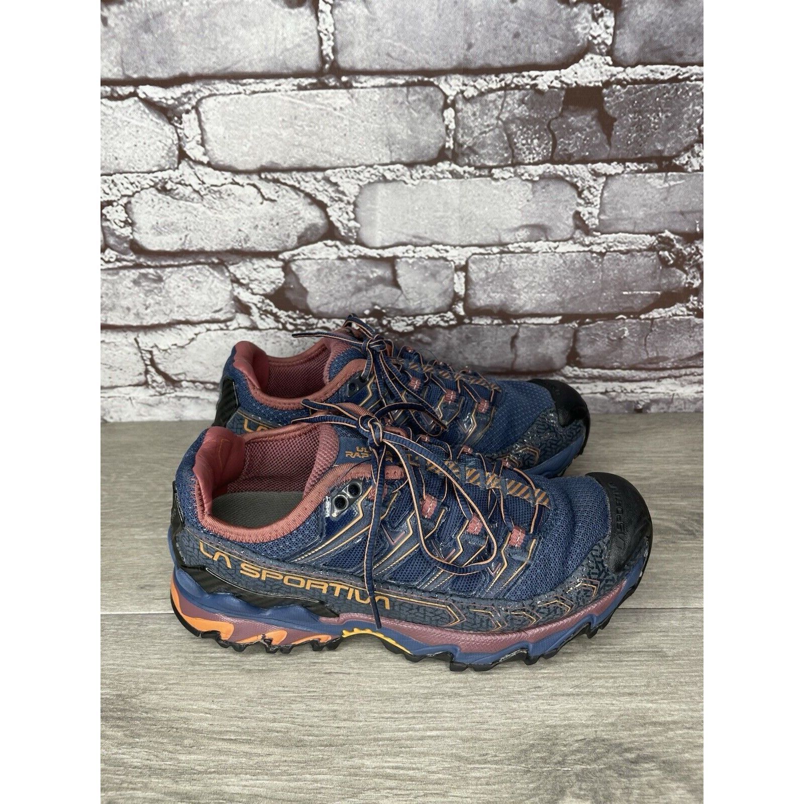 La Sportiva La Sportiva Ultra Raptor II Blue Mesh Trail Denim Rouge Hiki Size US 6 / IT 36 - 10 Thumbnail