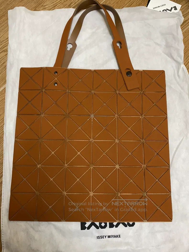 Issey Miyake Issey Miyake Yellow Handbag Size ONE SIZE - 2 Thumbnail