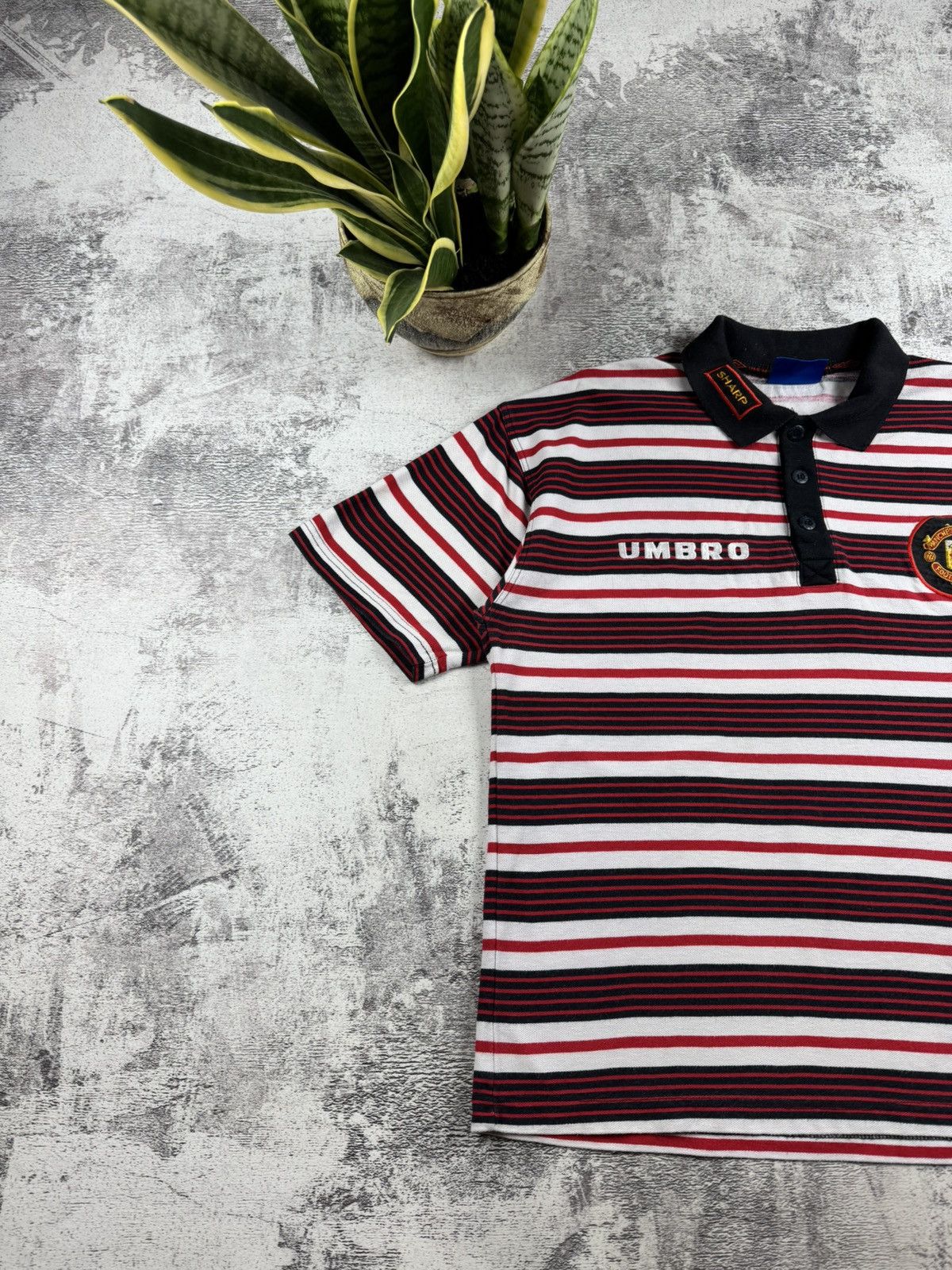 Umbro Manchester United 1997 1998 Men’s XXL Striped Soccer Football Polo TShirt Jersey Size US XXL / EU 58 / 5 - 2 Thumbnail