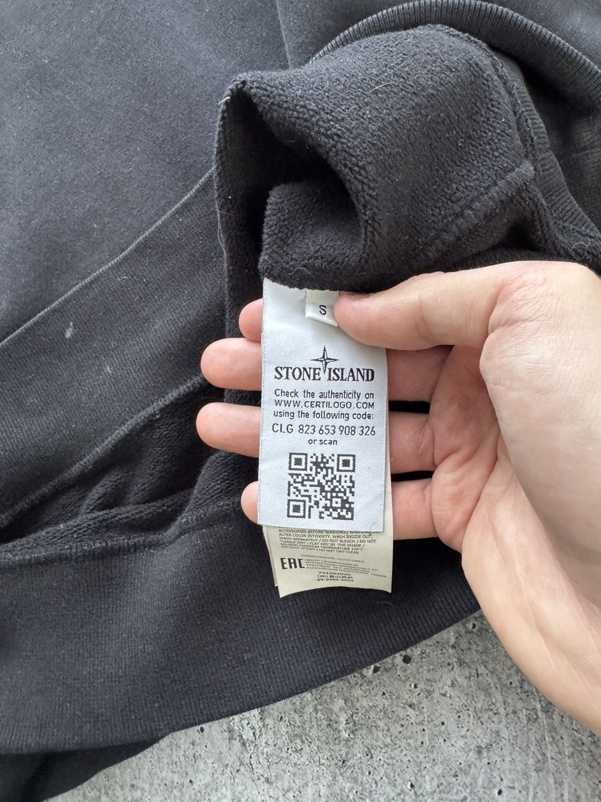 Stone Island Stone Island Sweatshirt Black Luxury Size S-M Rare Size US S / EU 44-46 / 1 - 8 Thumbnail