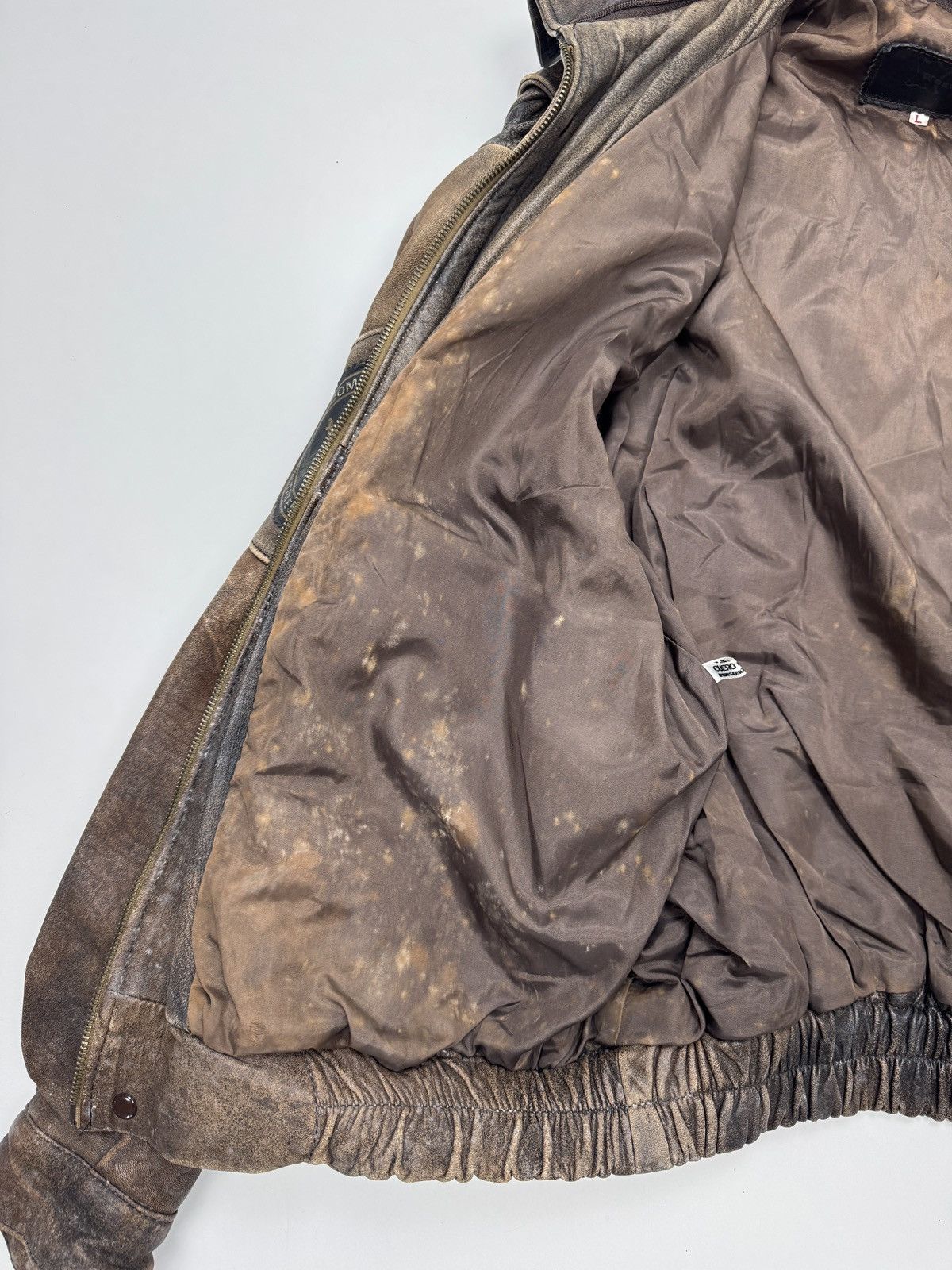Other Vintage Leather Flight Jacket Patched Iconic Military Style Size US L / EU 52-54 / 3 - 7 Thumbnail