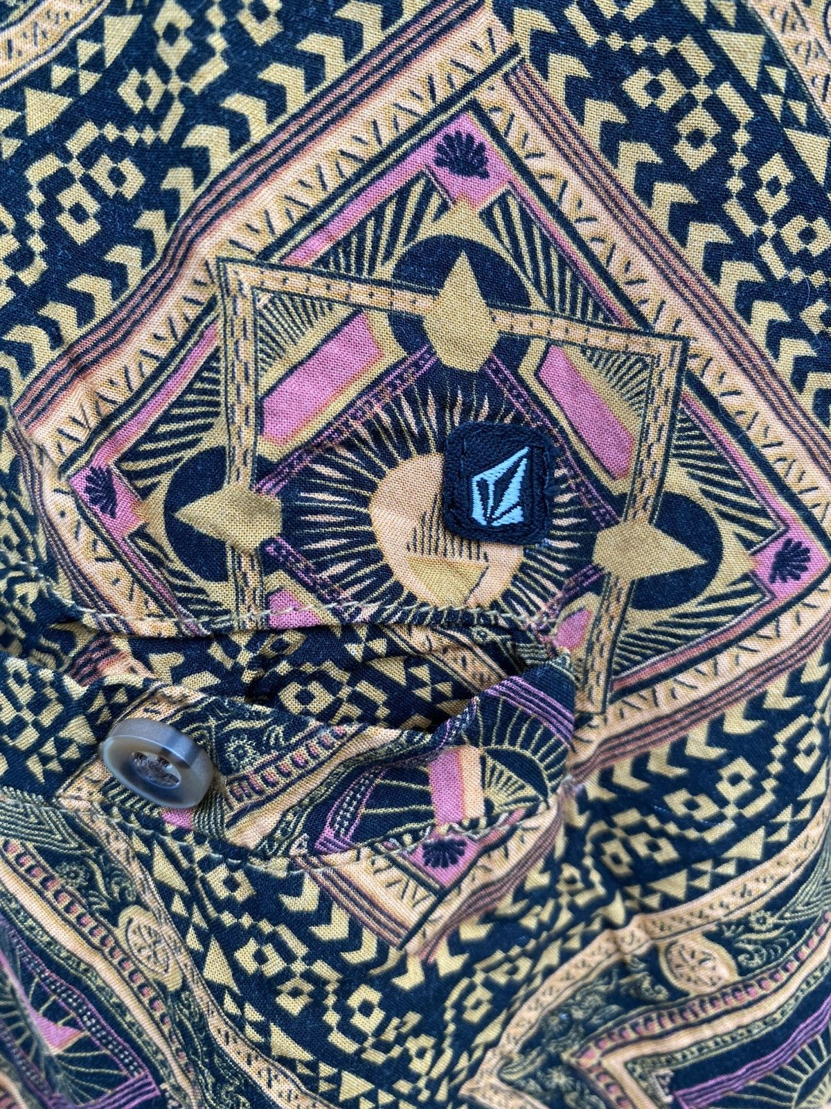 Other × Vintage Volcom Stone Graphic Print Traditional Batic Style Size US S / EU 44-46 / 1 - 10 Thumbnail