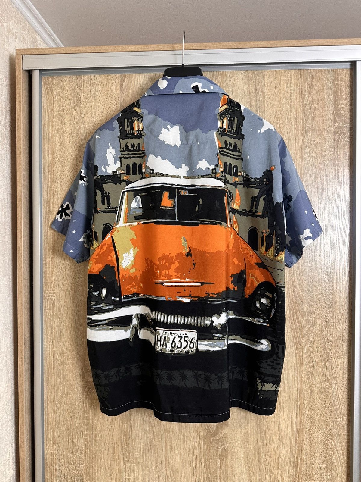 Vintage 🔥 Car Art Mambo Styled Button Up Hawaiian Shirt Versace Y2K Size US L / EU 52-54 / 3 - 1 Thumbnail