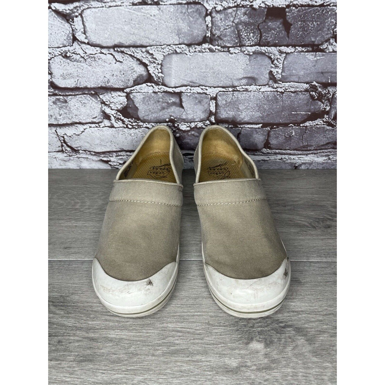 Other Dansko Volley Vegan Tan Beige Khaki Canvas Non Slip Clogs Wo Size US 8.5 / IT 38.5 - 2 Thumbnail